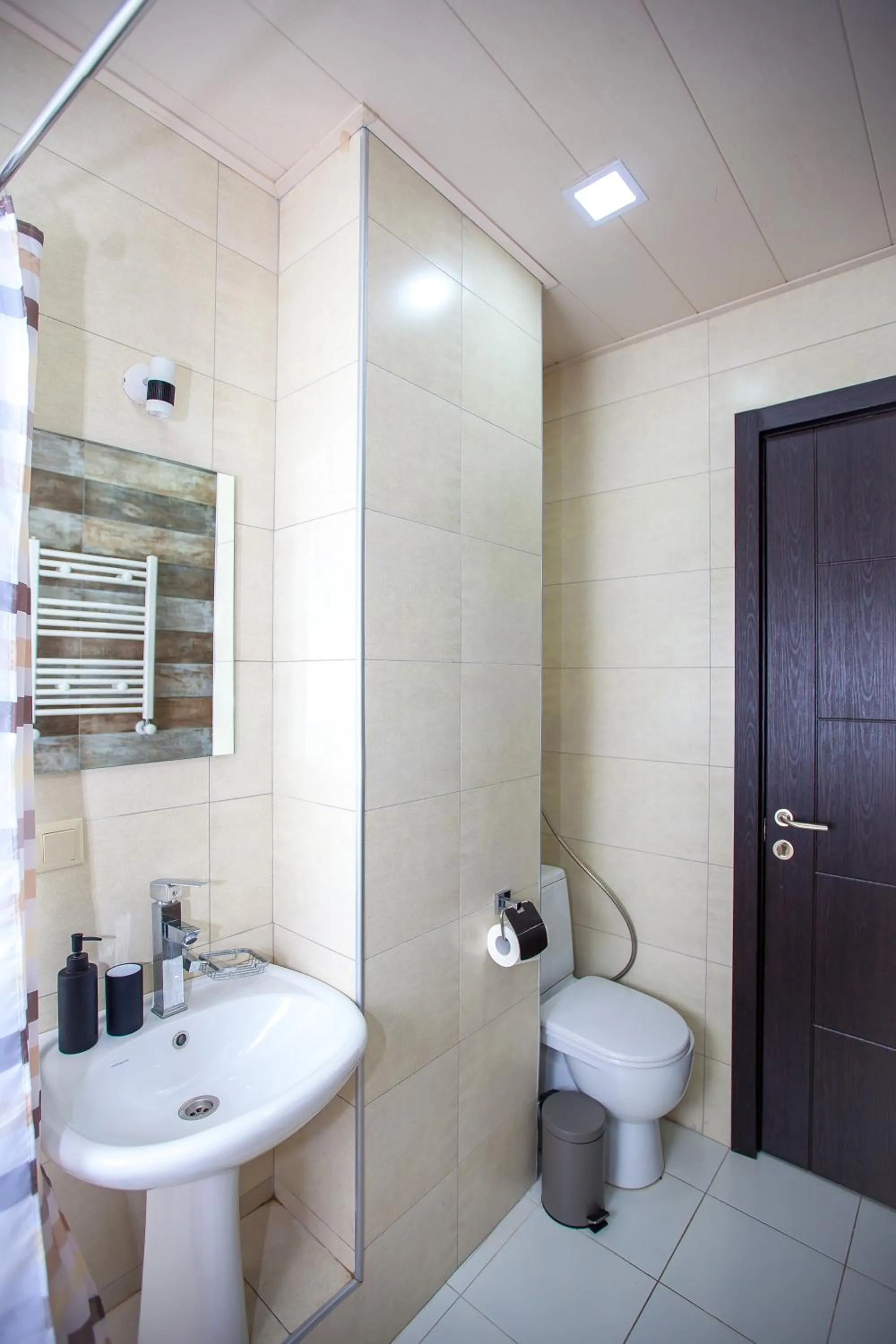 Bathroom in Lebu Apartment TBS