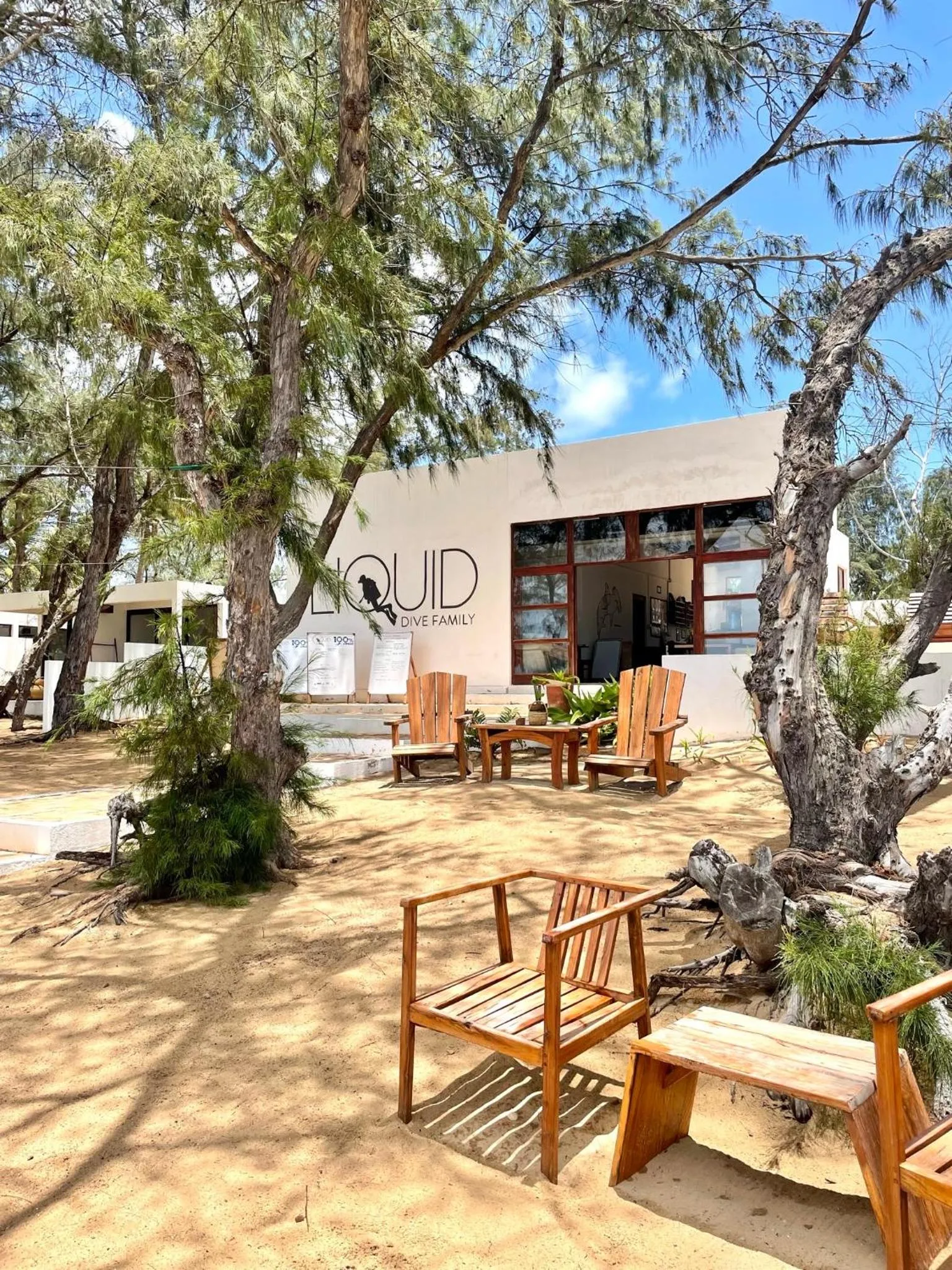 Property building in Liquid Dive Adventures