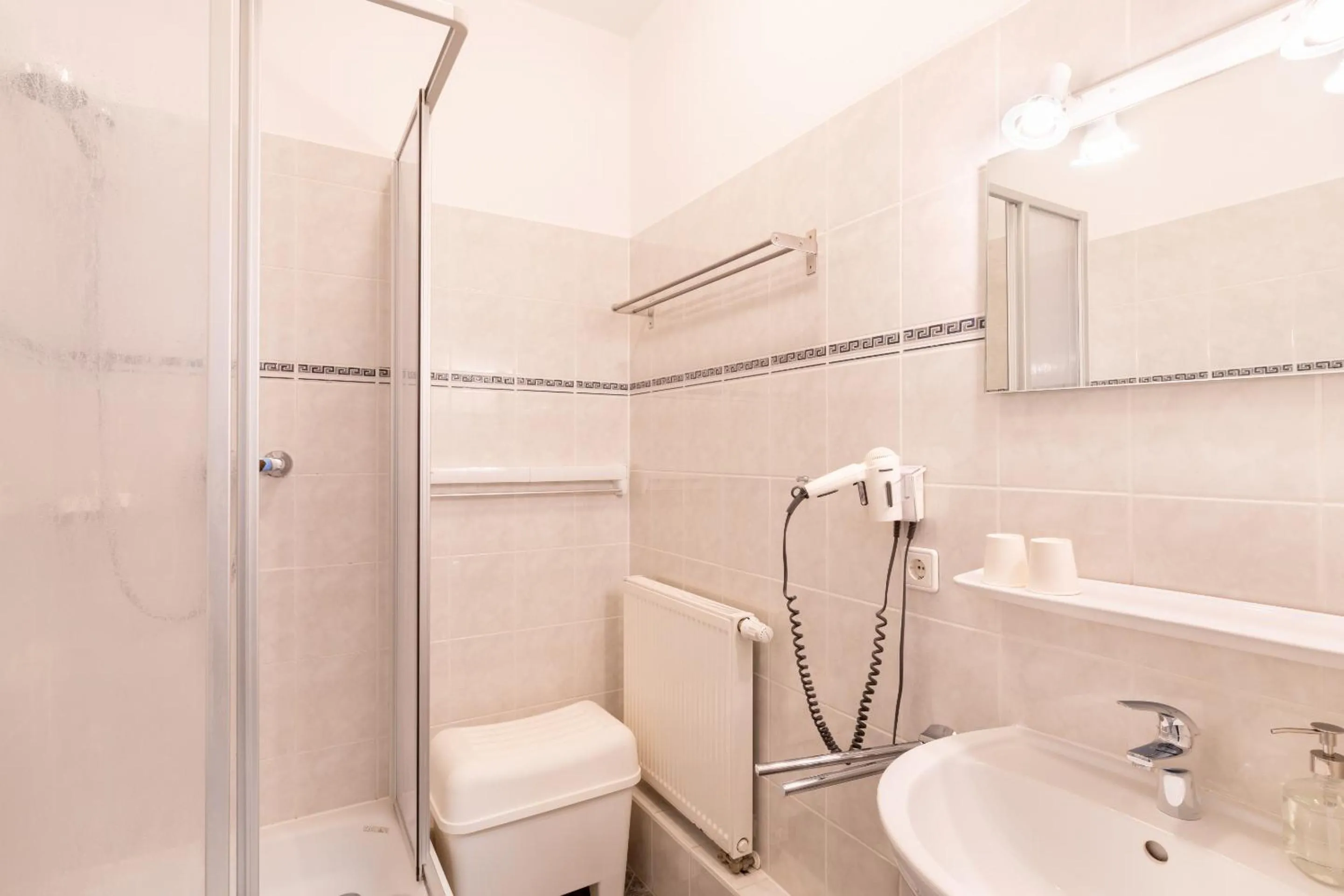 Bathroom in Pension Wald und See