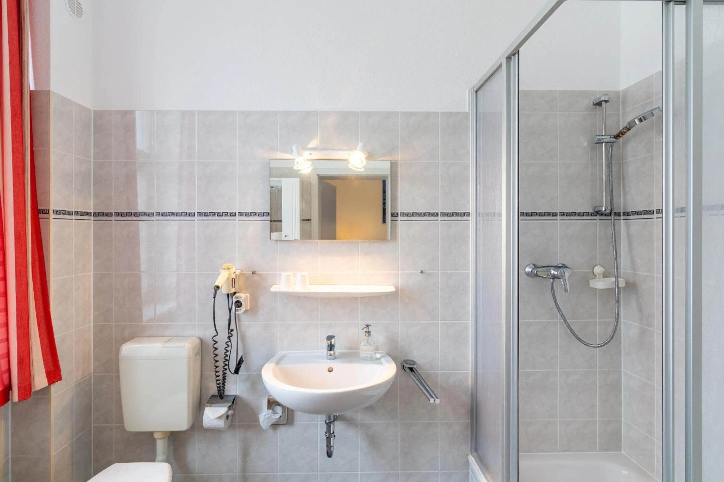 Bathroom in Pension Wald und See