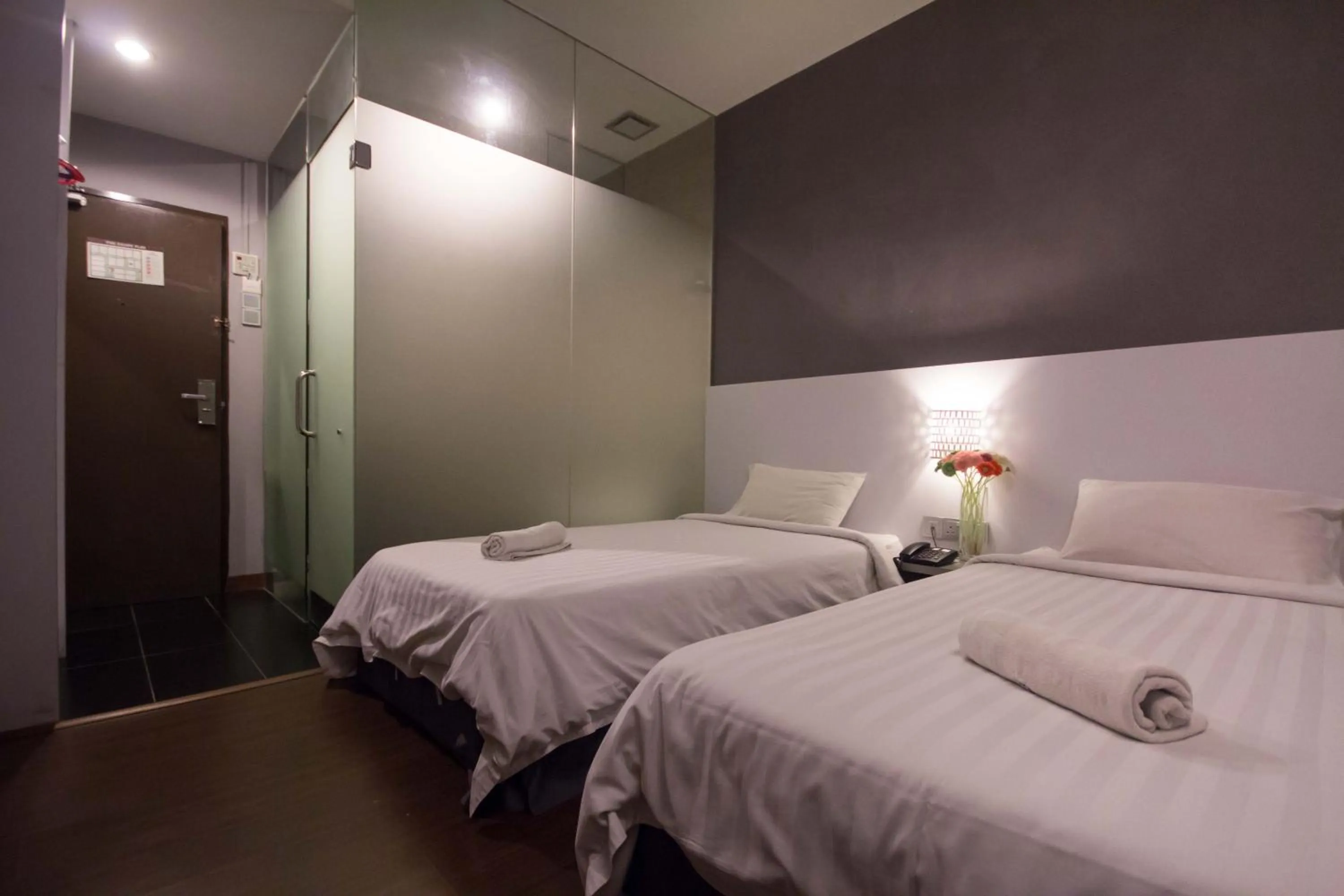Shower, Bed in Chariton Hotel Ipoh