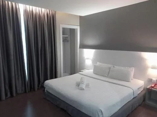 Bed in Chariton Hotel Ipoh