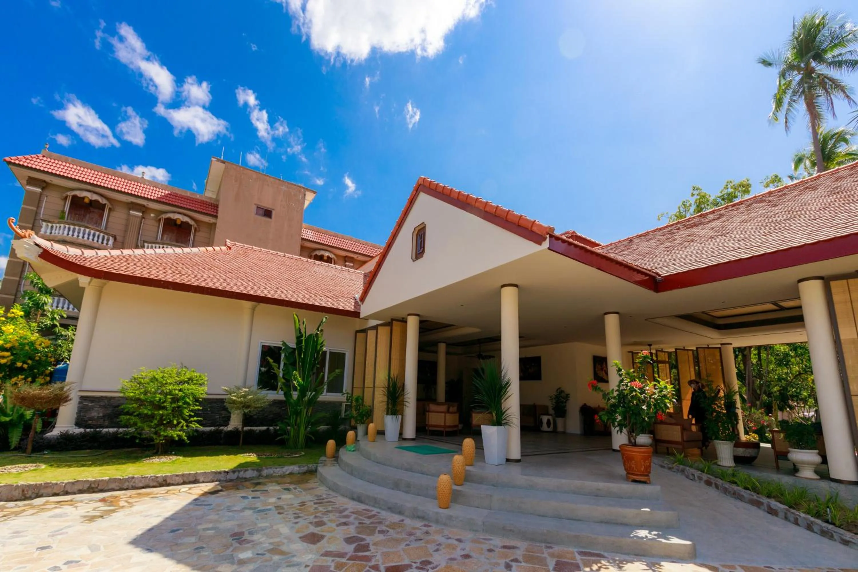 Le Aqua Resort & Spa Phan Thiet - Swiss Village Resort & Spa