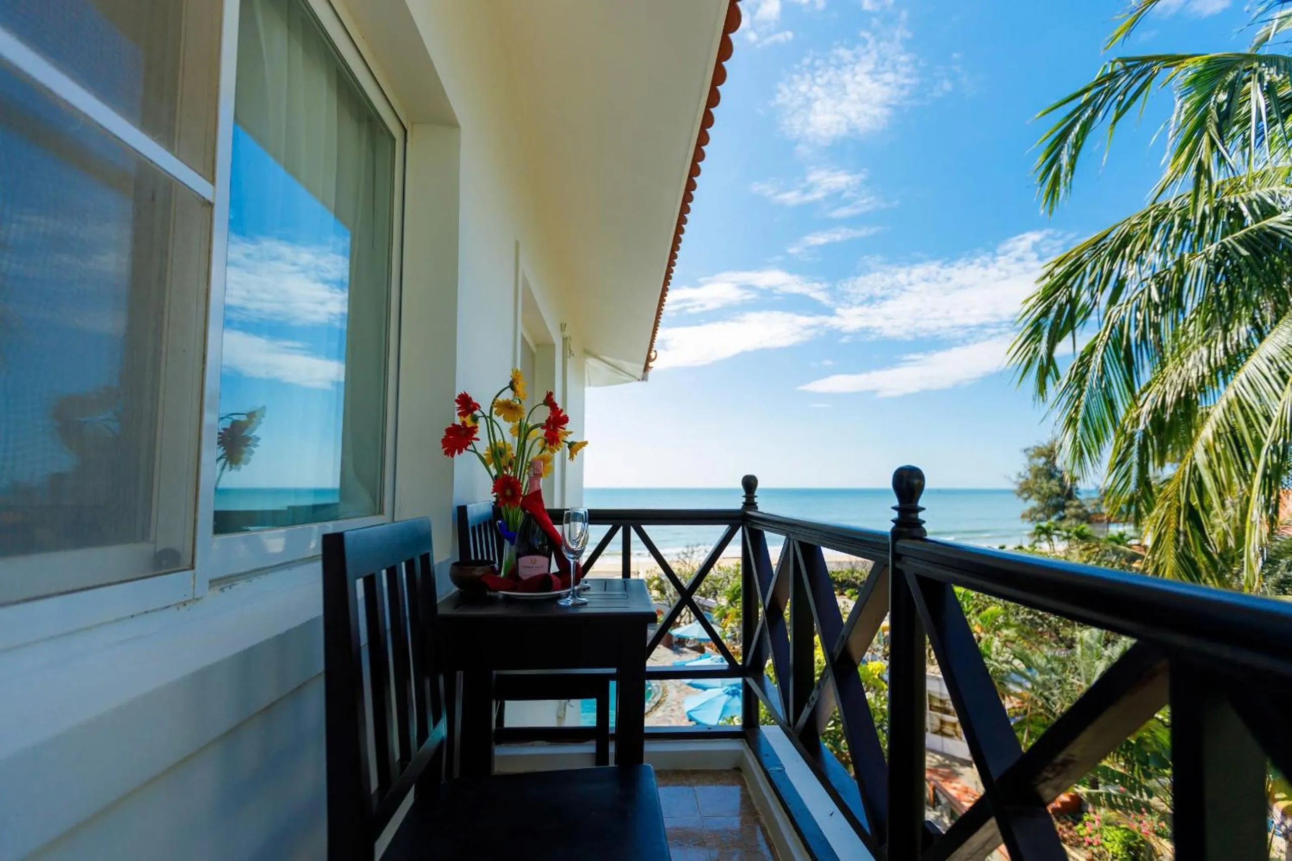 Le Aqua Resort & Spa Phan Thiet - Swiss Village Resort & Spa