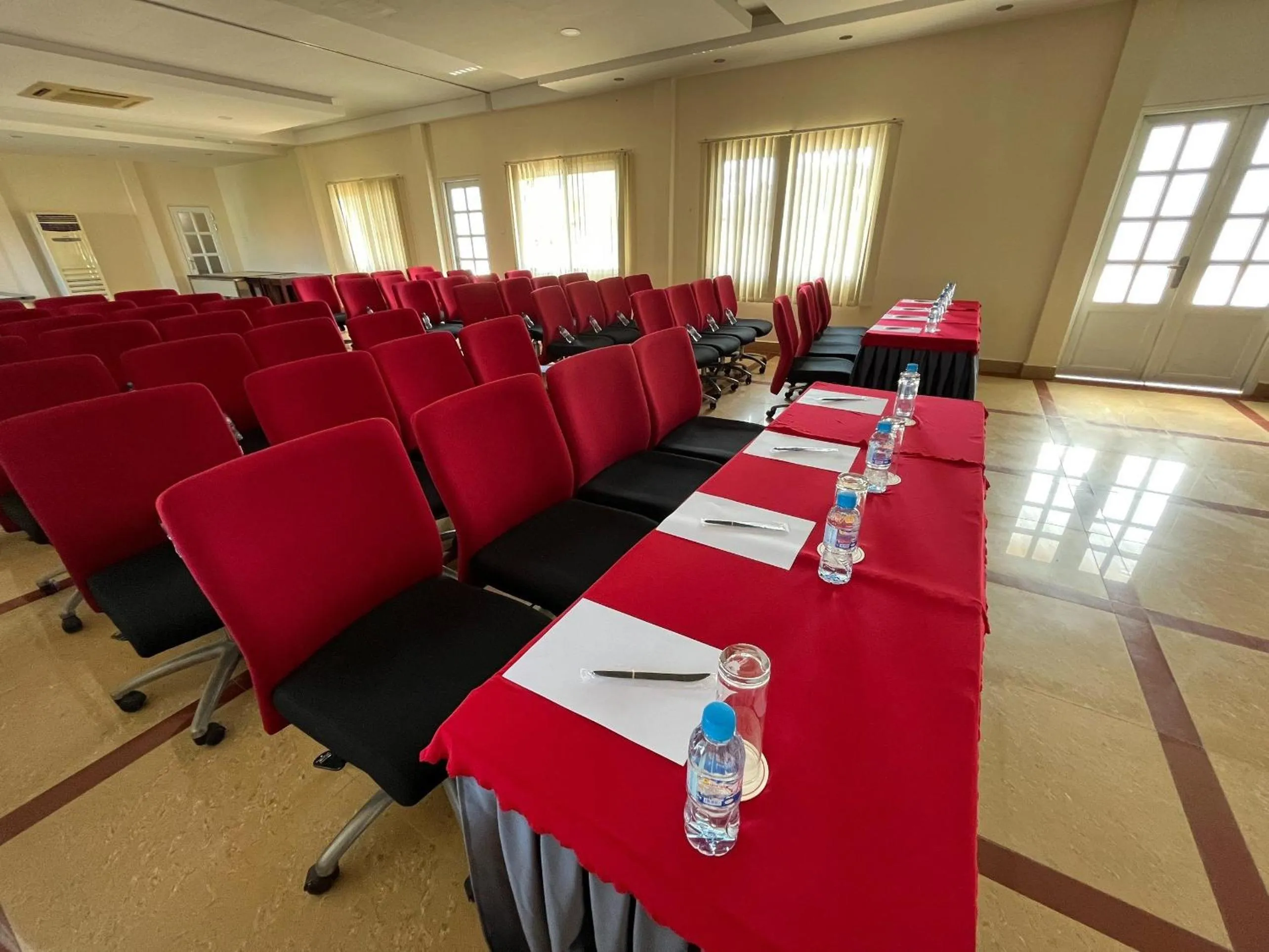 Le Aqua Resort & Spa Phan Thiet - Swiss Village Resort & Spa