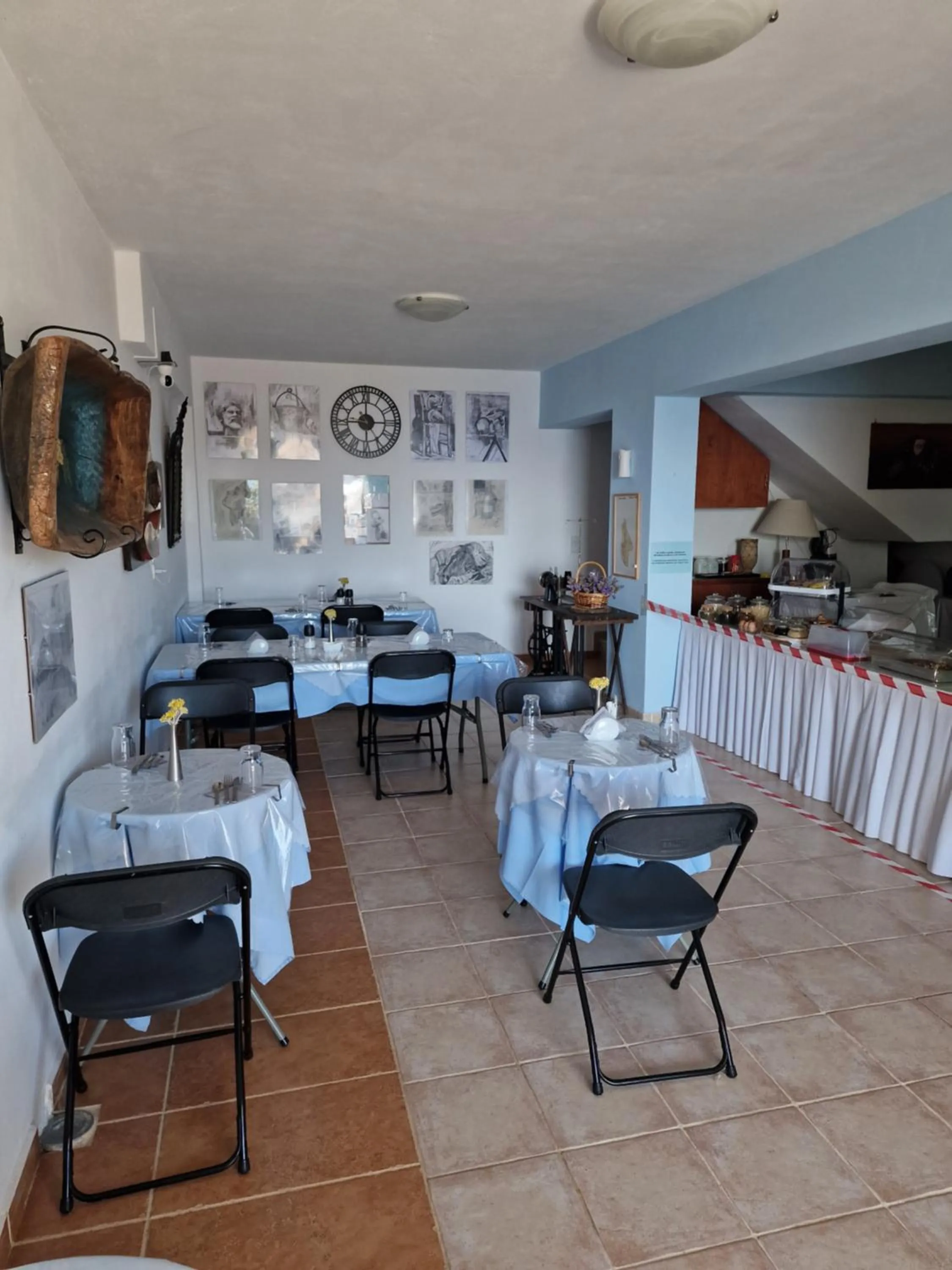 Breakfast in Stella's Houses