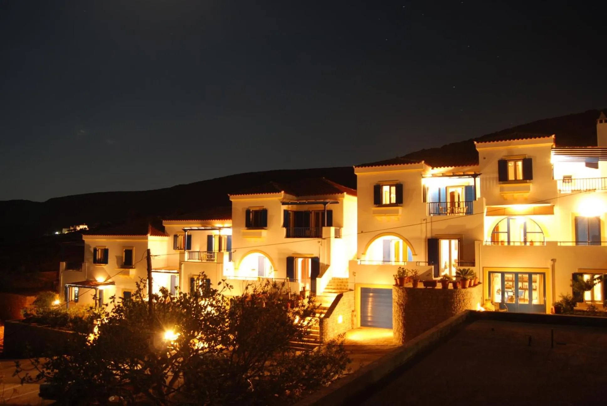 Property building in Stella's Houses