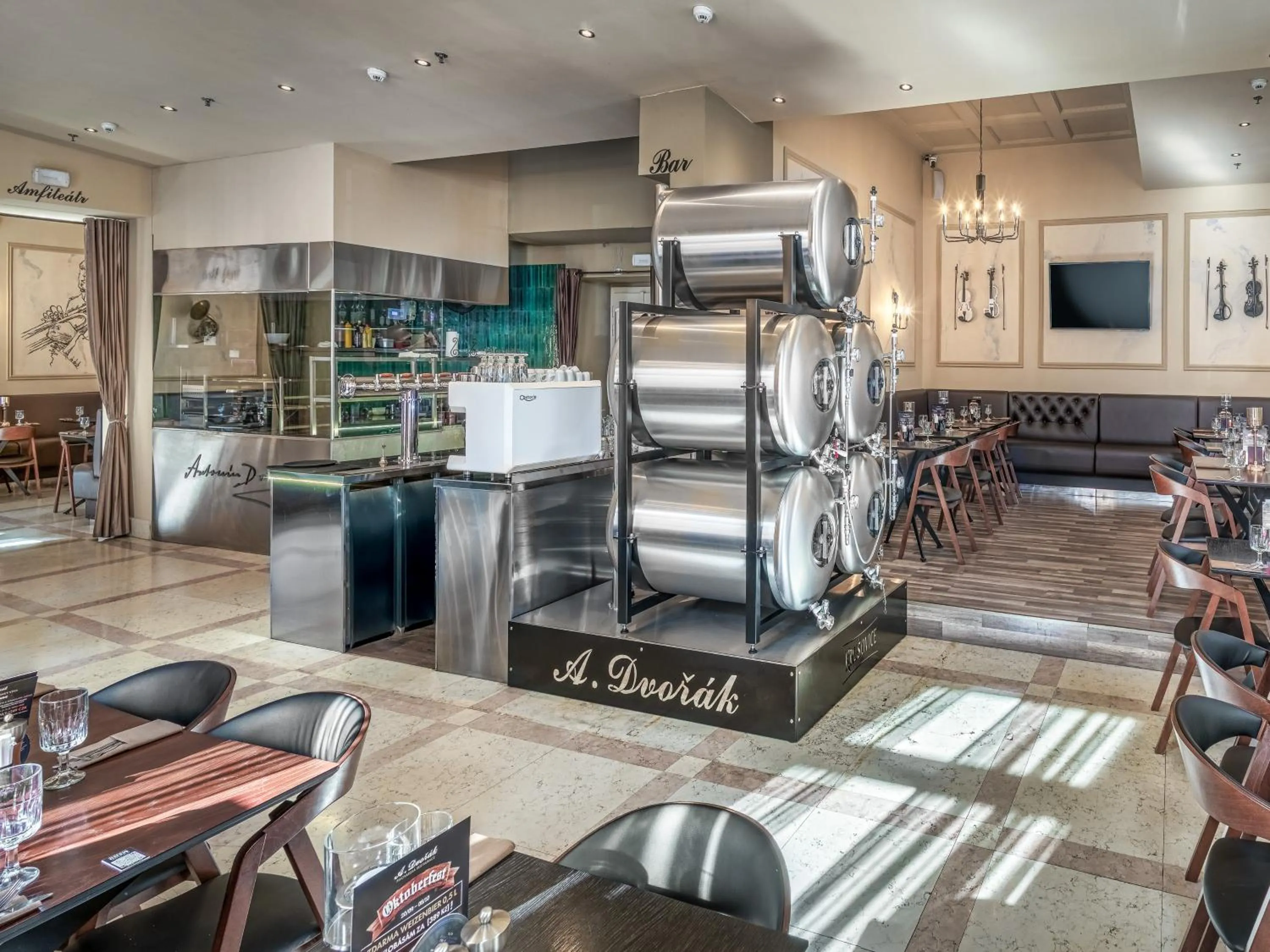 Restaurant/places to eat in Maestro by Adrez