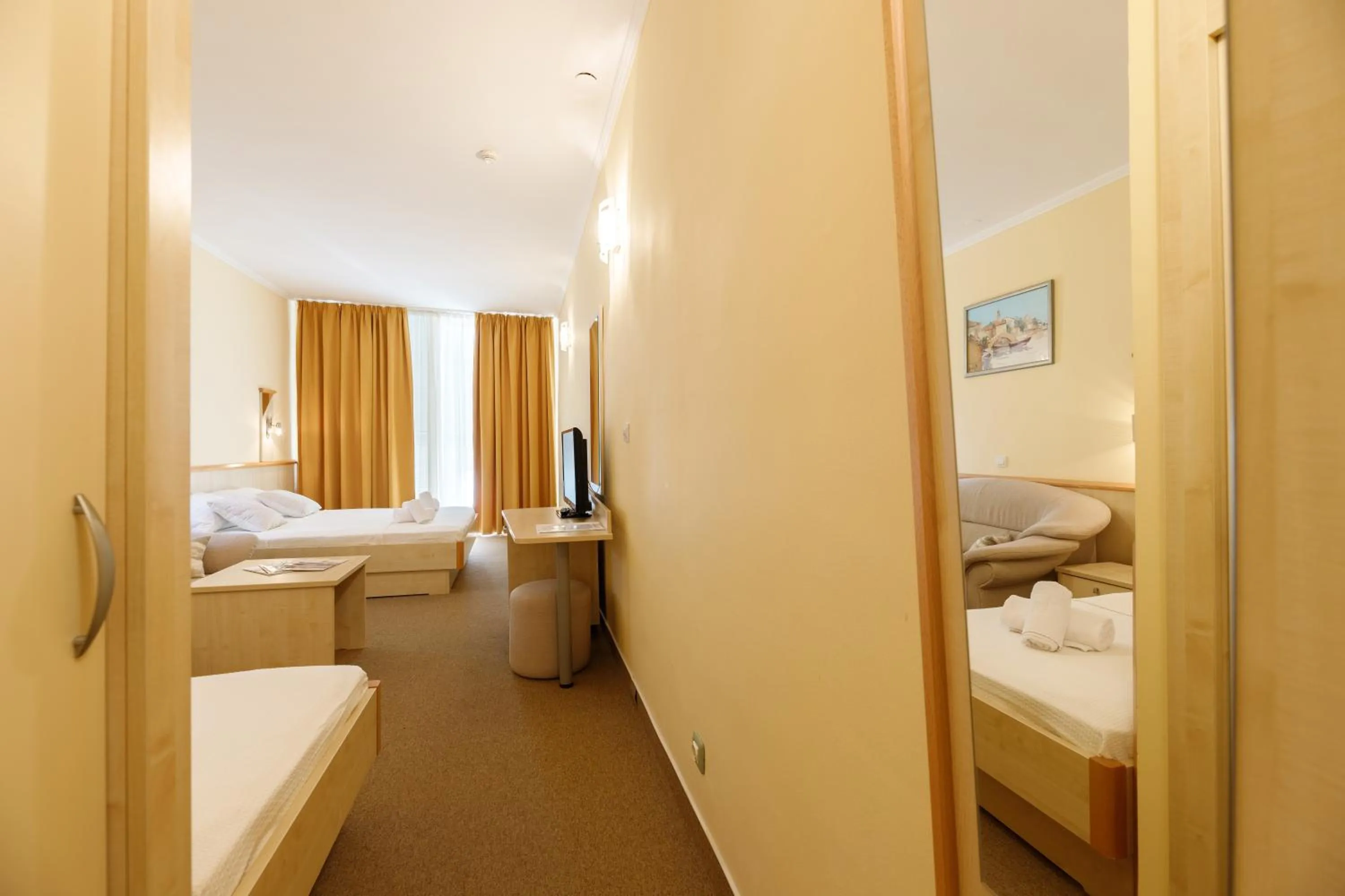 Bedroom, Bed in Family Hotel Adria - All inclusive