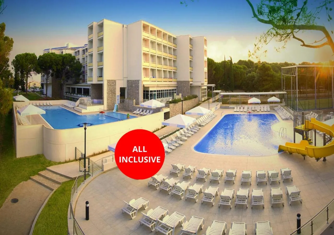 Family Hotel Adria - All inclusive
