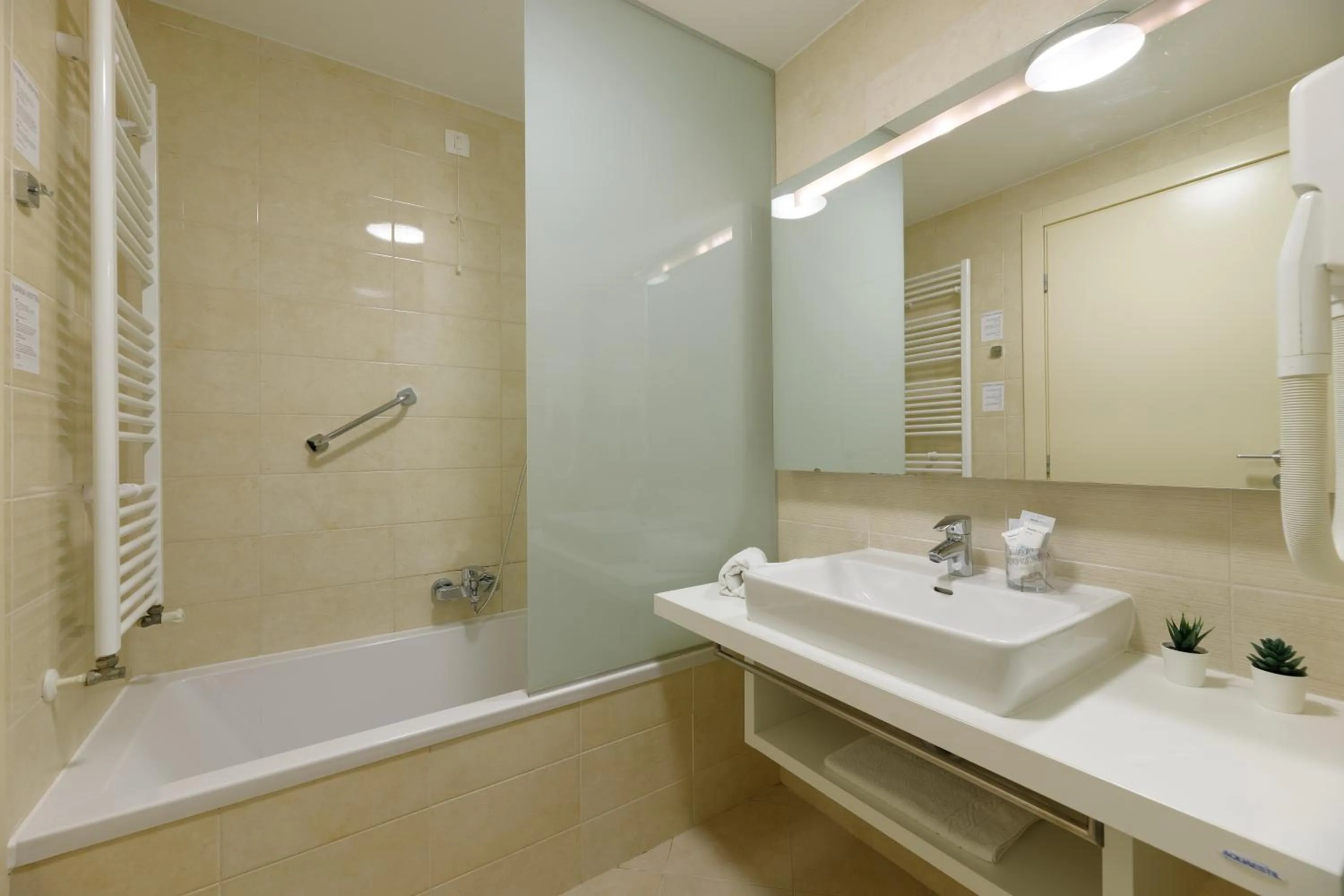 Bathroom in Family Hotel Adria - All inclusive
