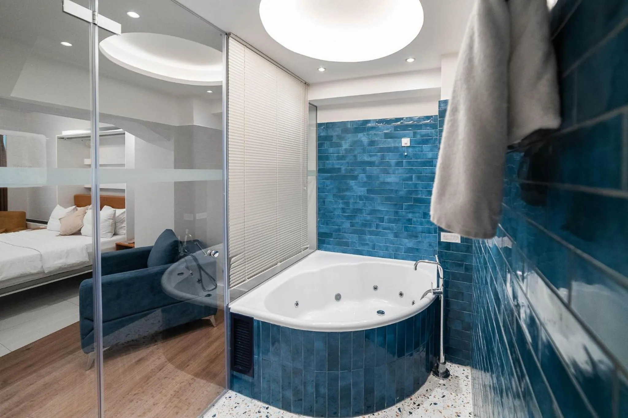 Hot Tub, Bed in Bahar Boutique Hotel