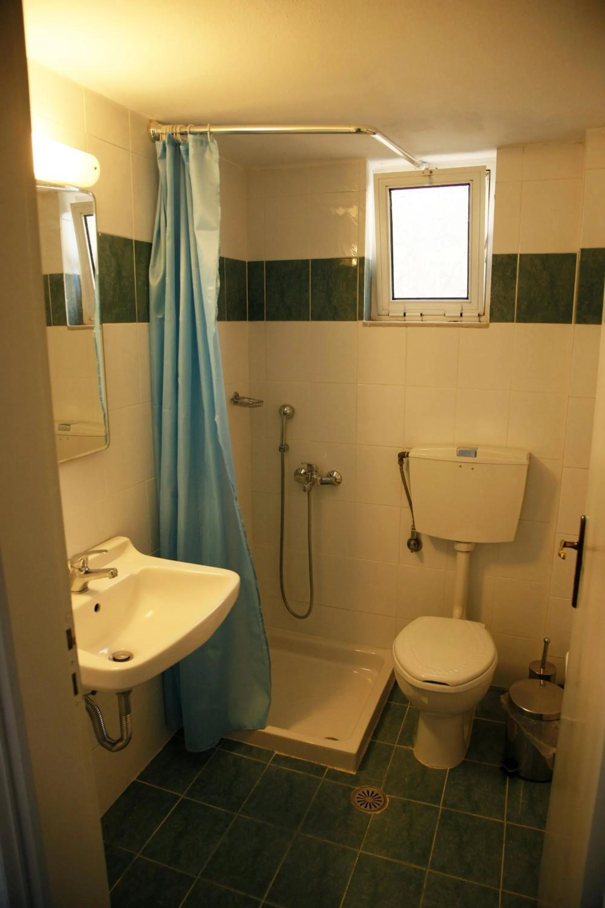 Bathroom in Kalliopi Hotel