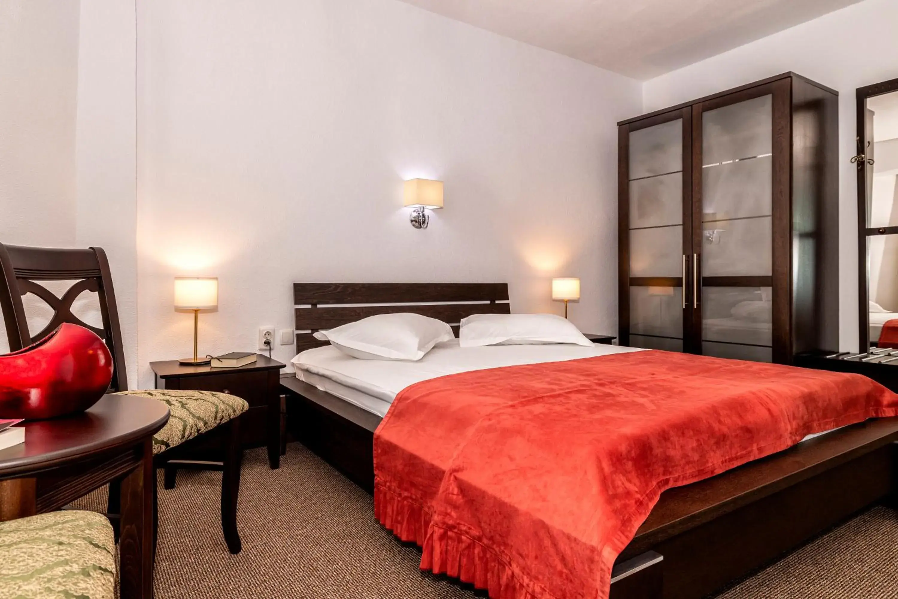 Twin Room in Hotel Cornul Vanatorului Twin Room in Hotel Cornul Vanatorului