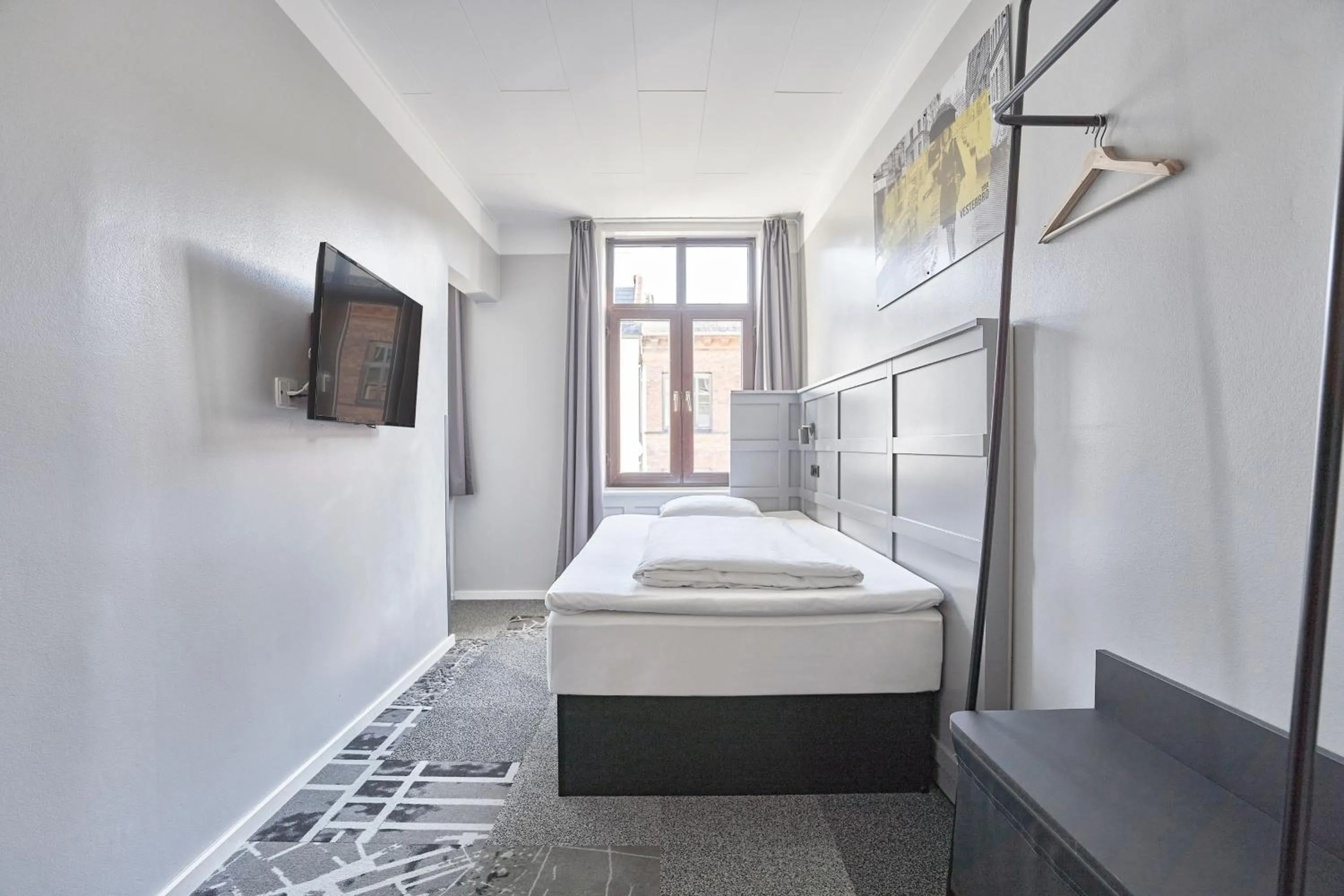 Photo of the whole room, Bed in Four Points Flex by Sheraton Copenhagen City