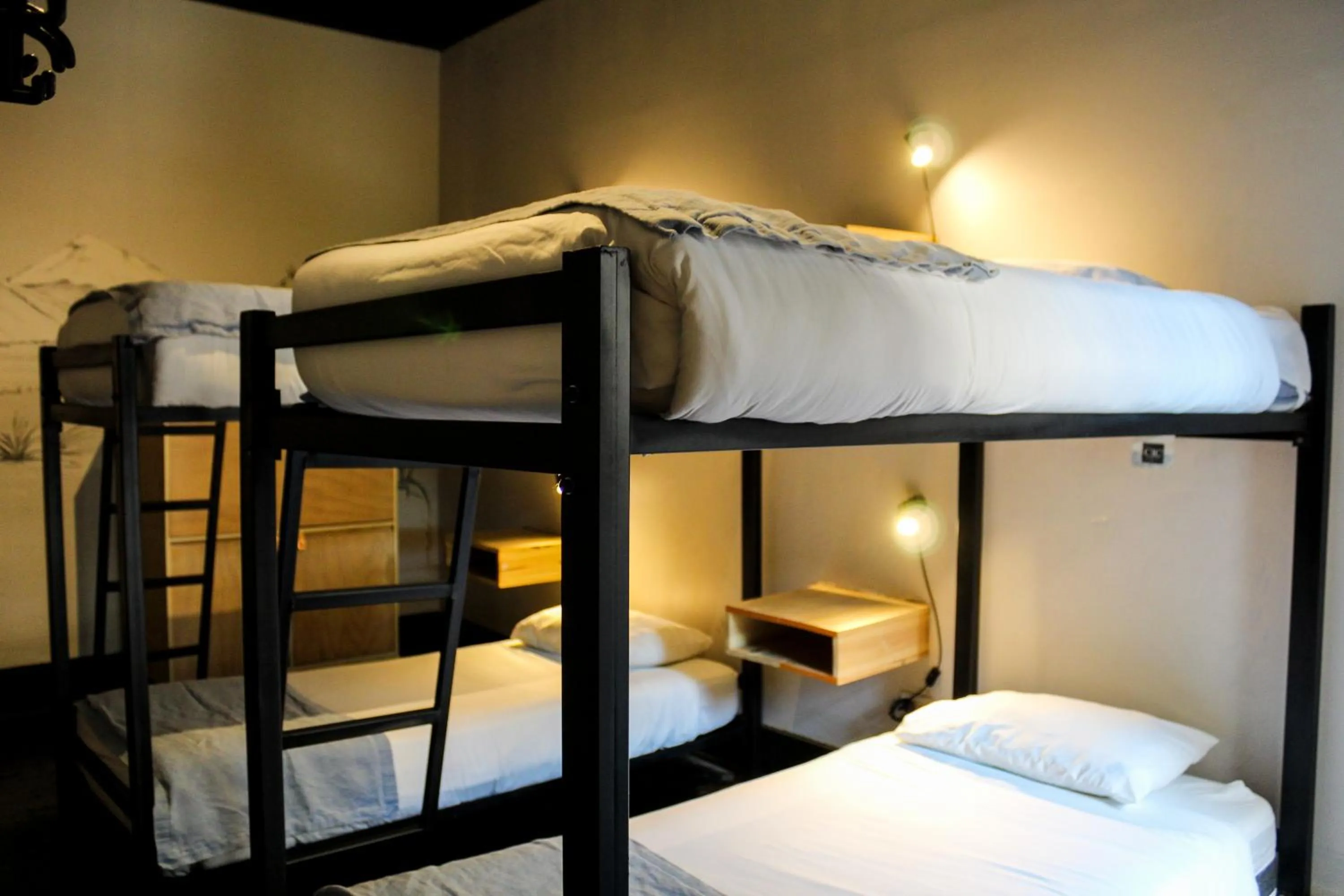 bunk bed, Bed in Hostel Boutique Merced 88