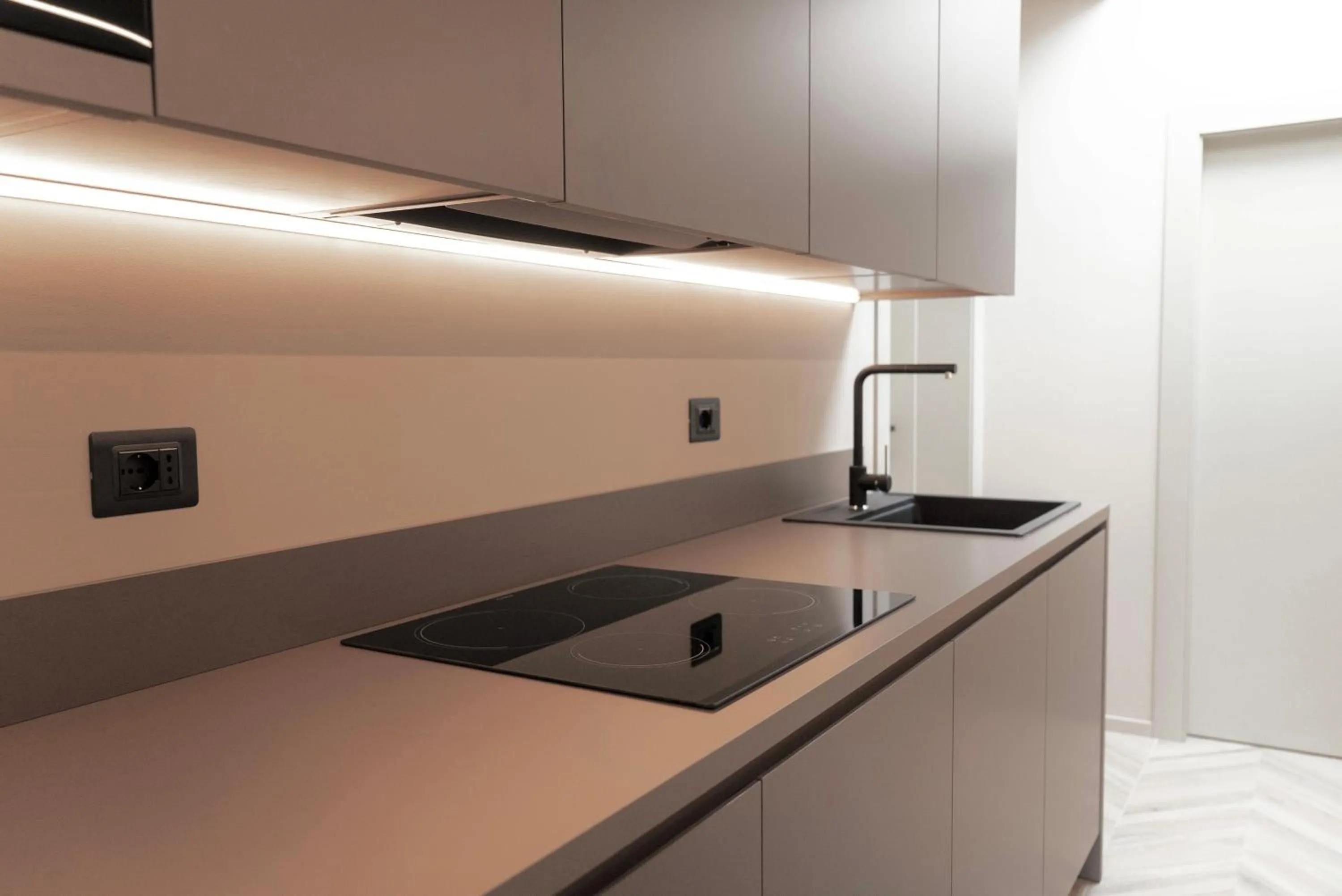 Kitchen or kitchenette in Aurora ApartHotel