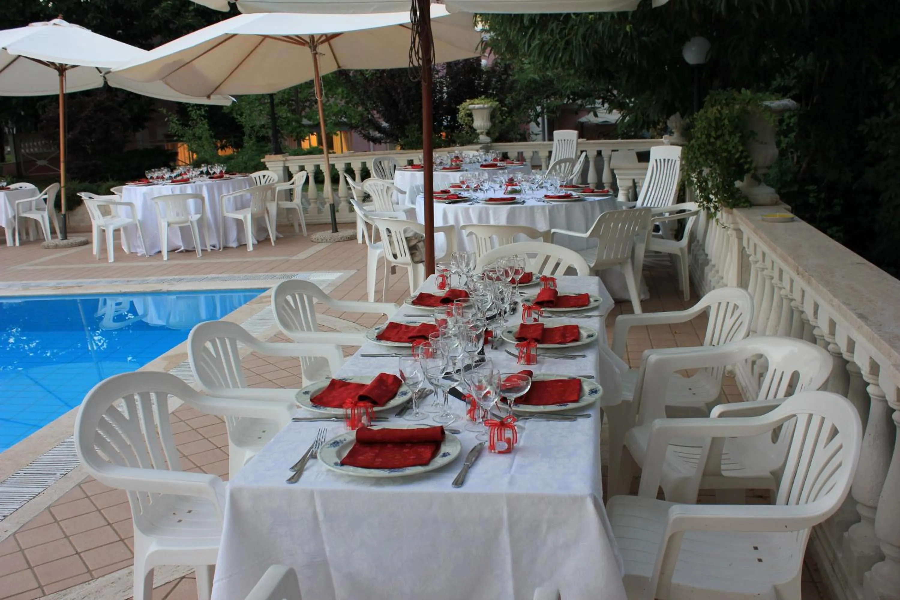Swimming pool in Hotel Gioia Garden
