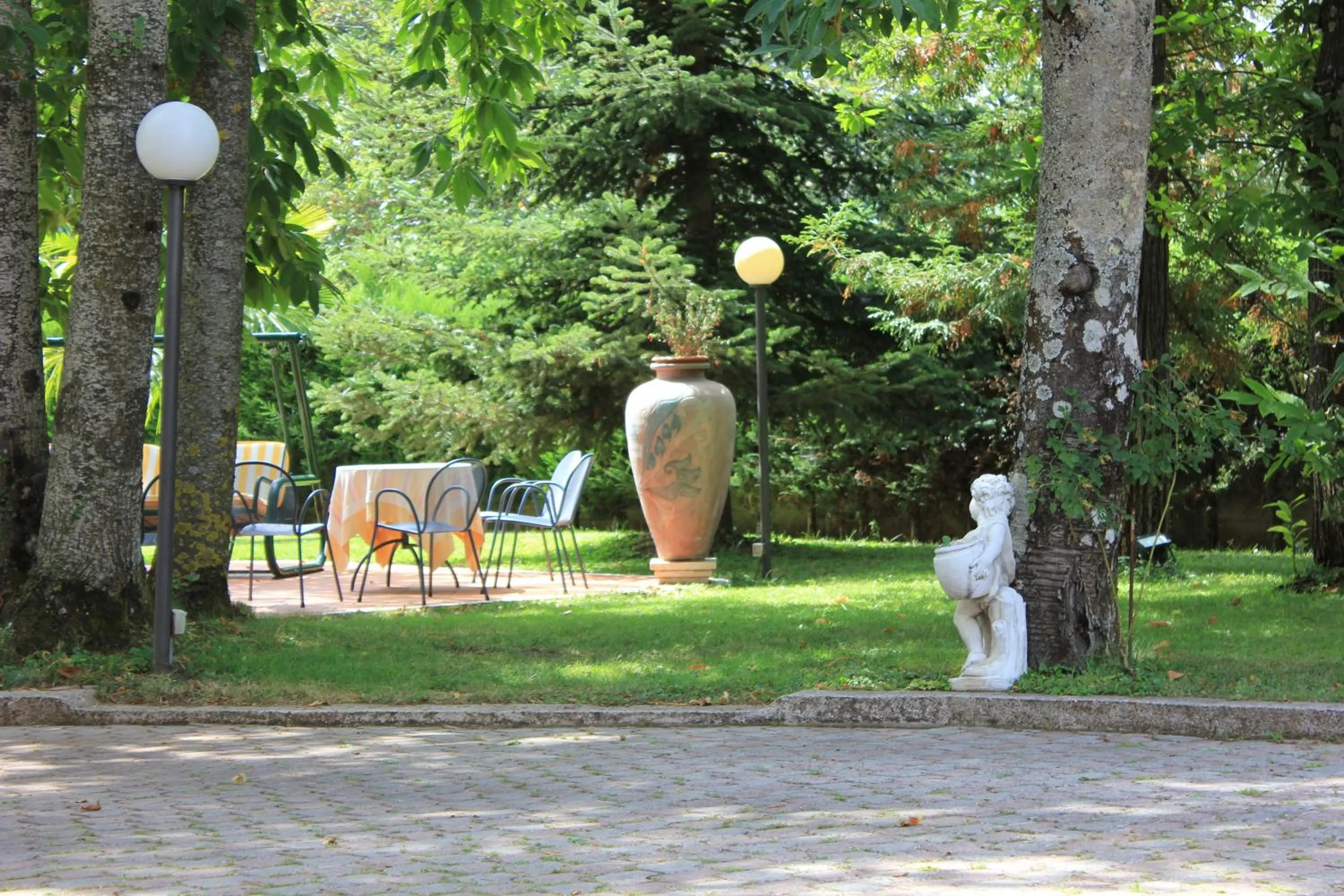 Patio in Hotel Gioia Garden