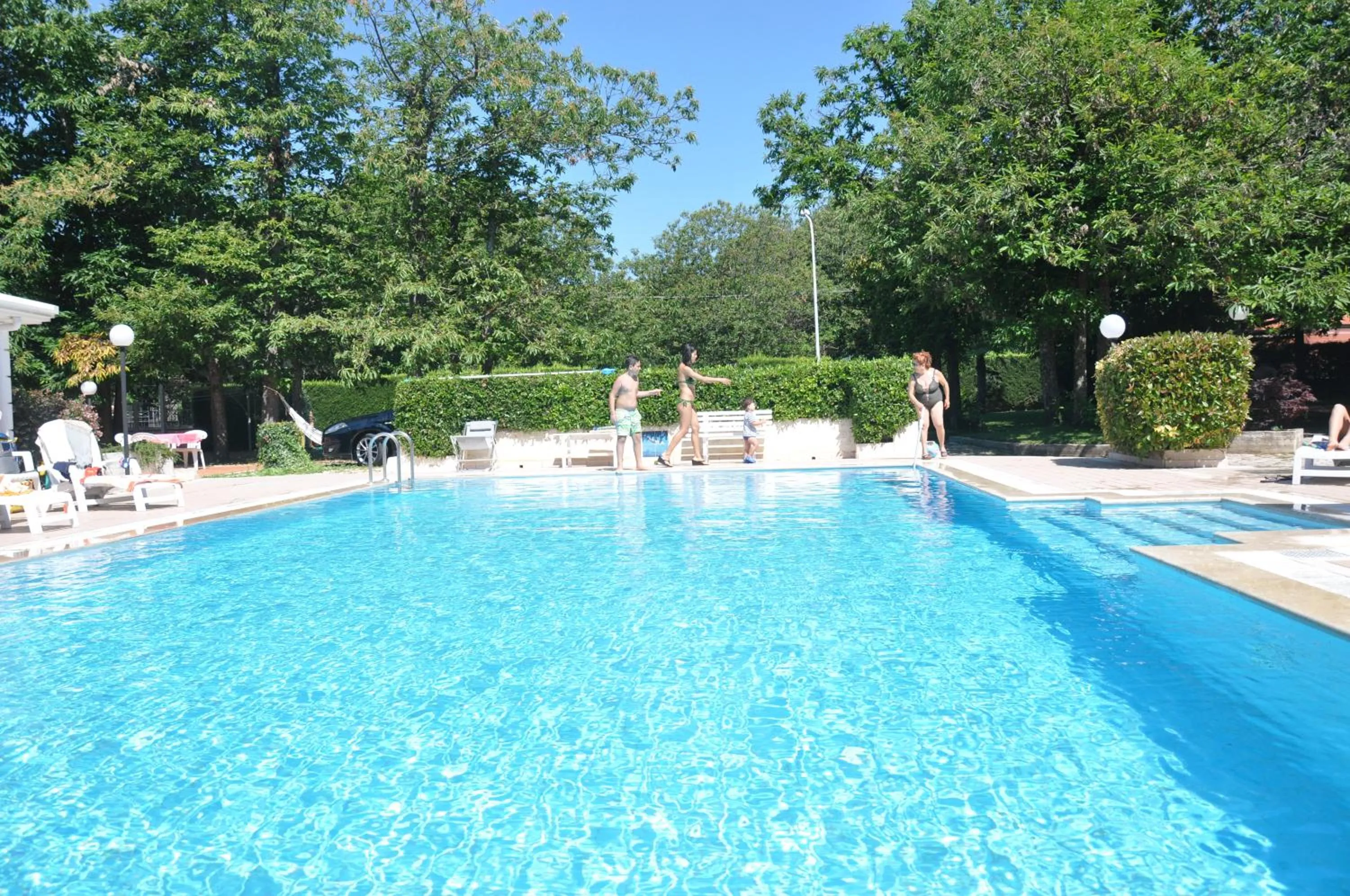 Swimming pool in Hotel Gioia Garden