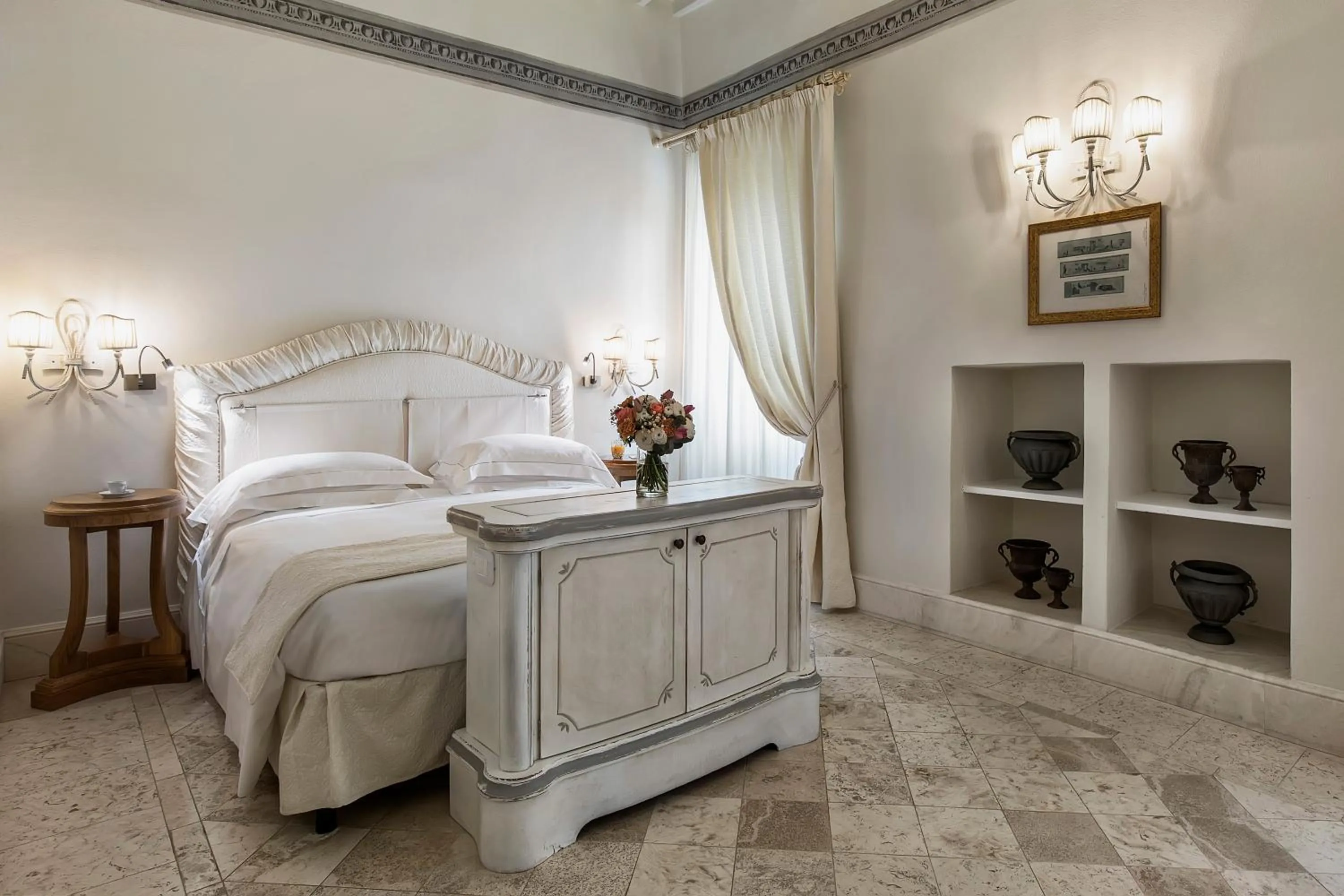 Bedroom, Bed in Monastero di Cortona Hotel & Spa