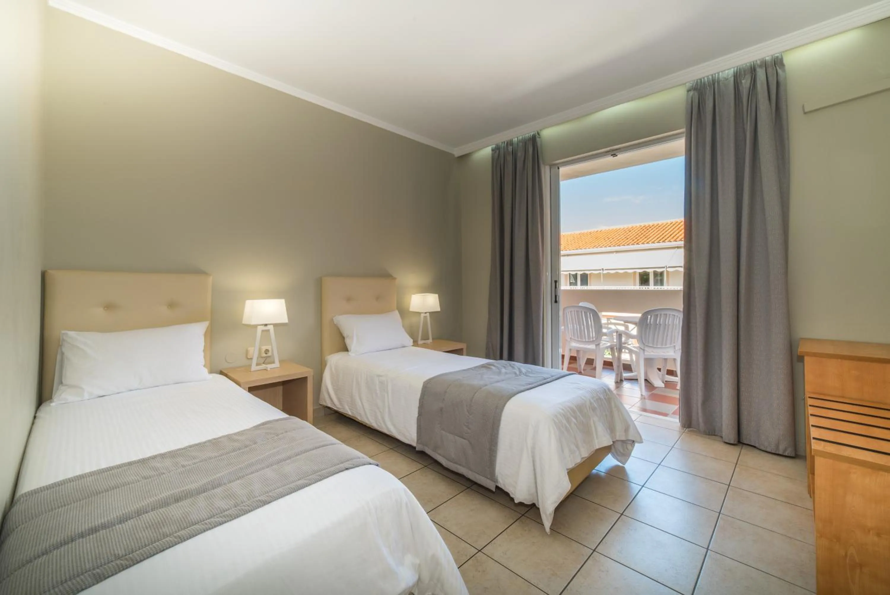 Bedroom, Bed in Xenos Kamara Beach