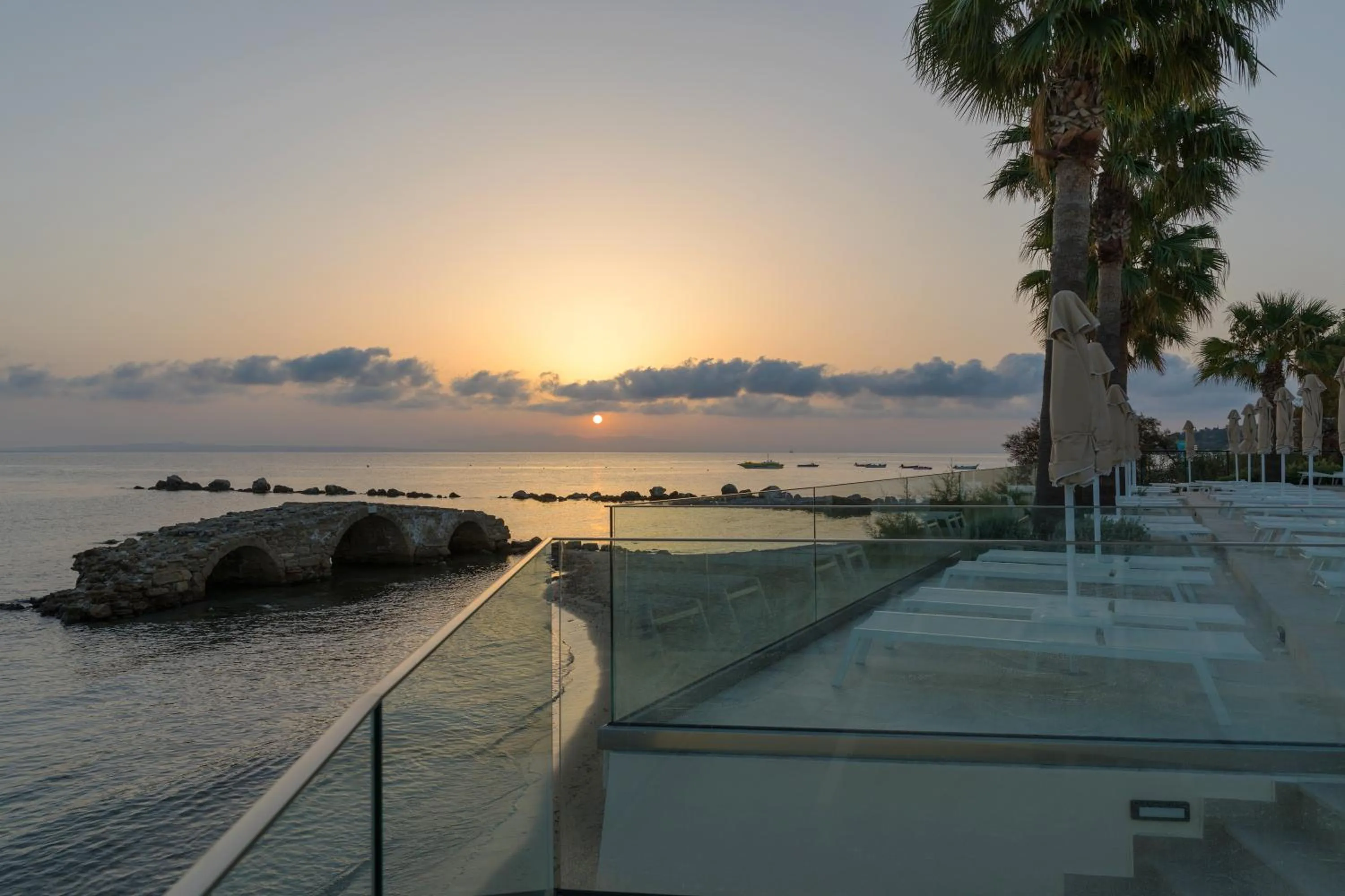 Swimming pool in Xenos Kamara Beach