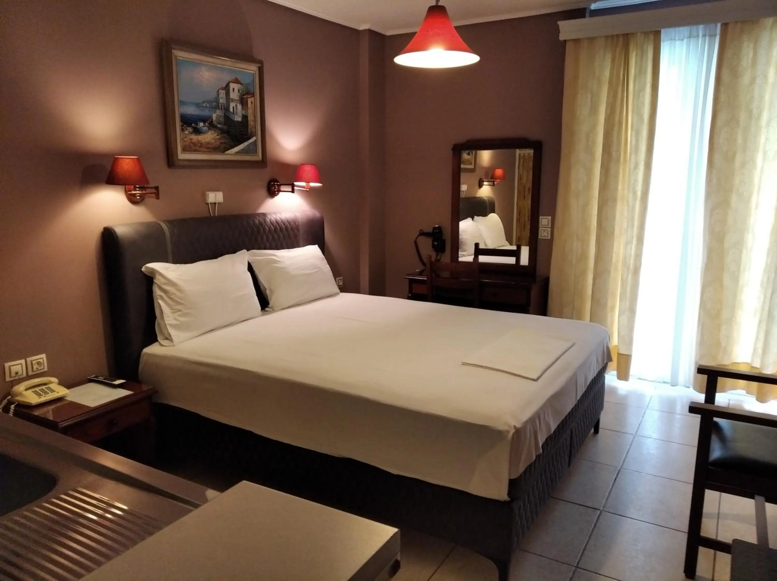 Bedroom, Bed in Hotel Romantica