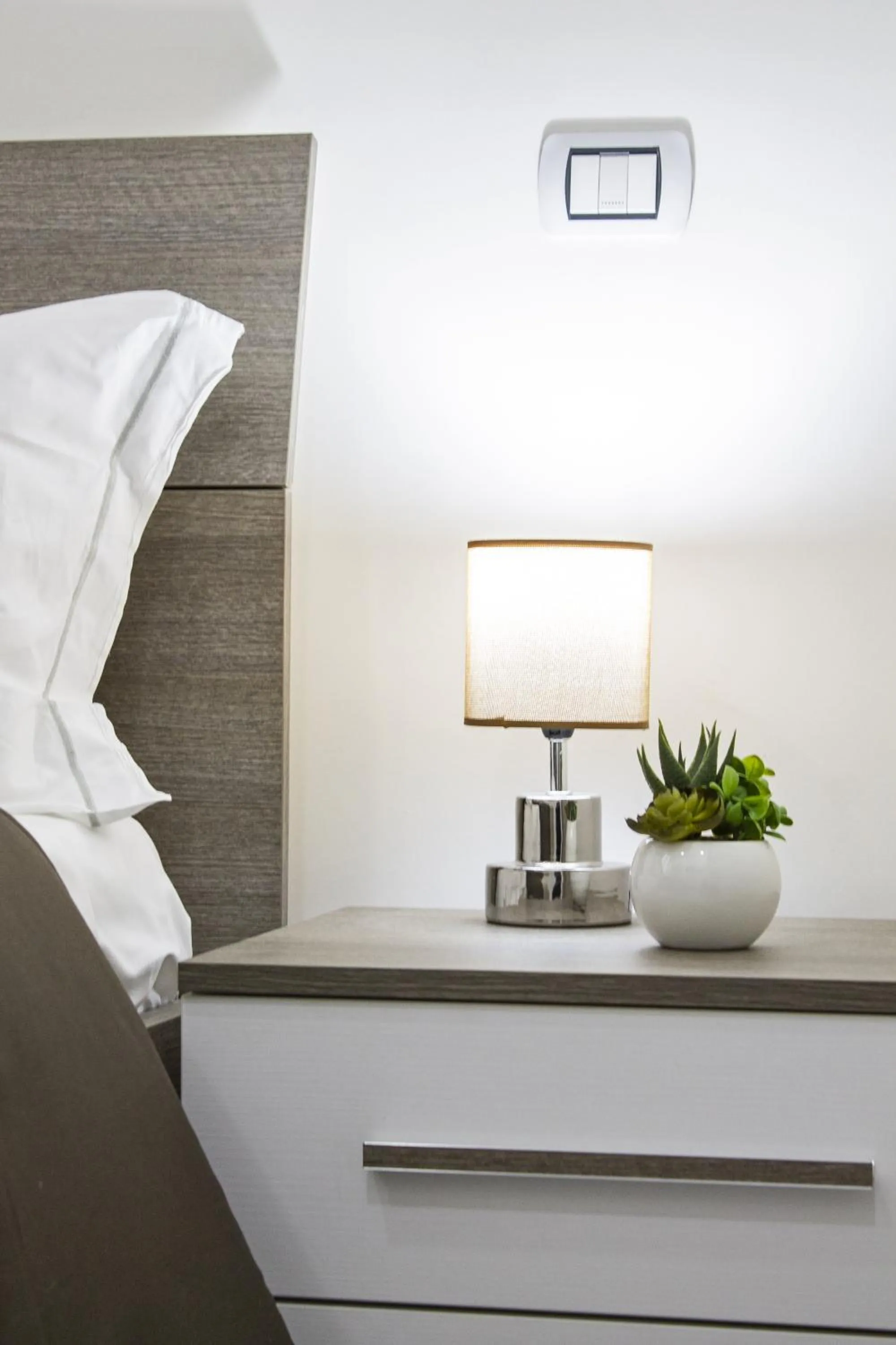 Decorative detail, Bed in Amare Napoli