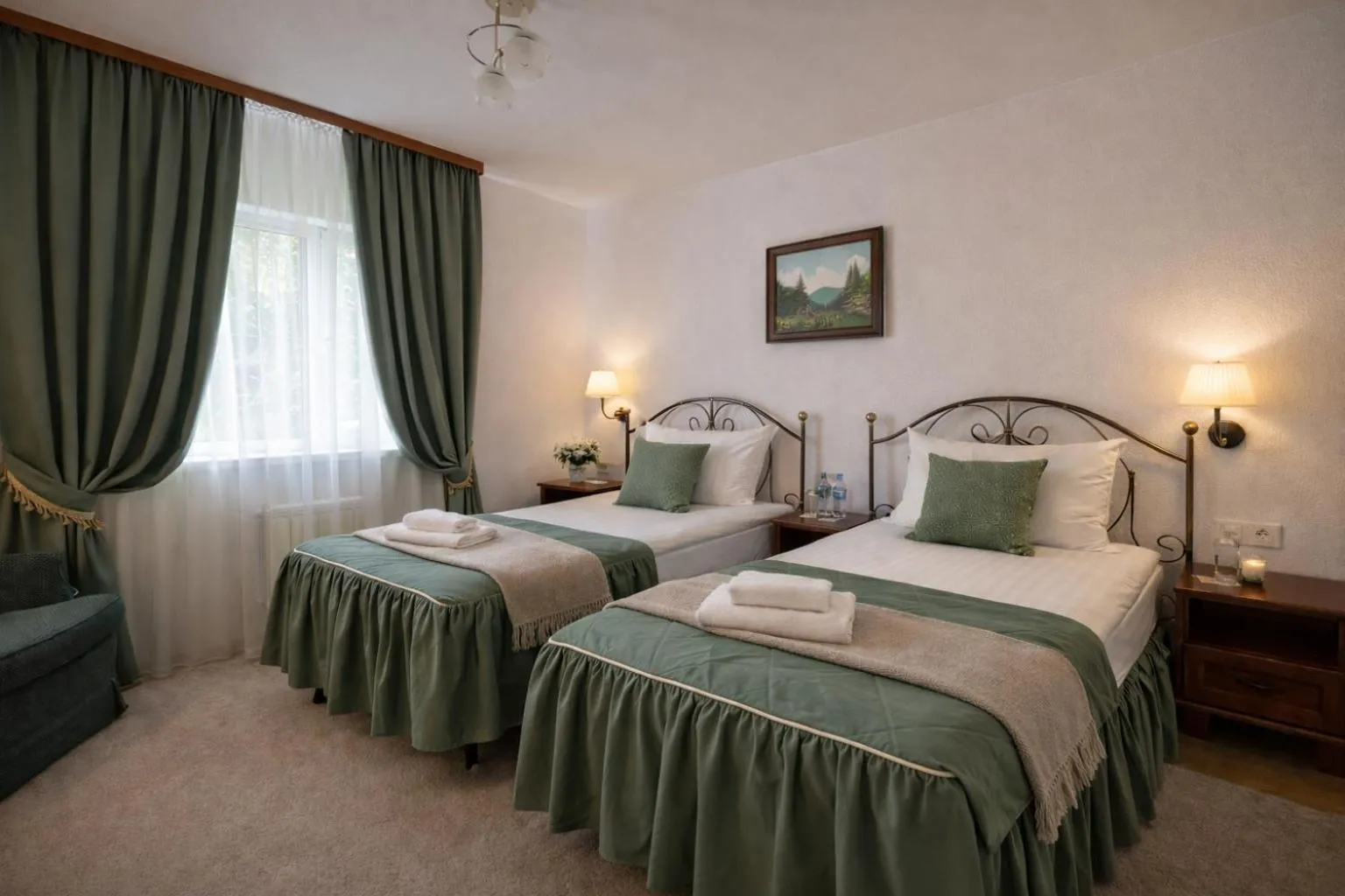 Bed in Gusarskiy Hotel and Apartment