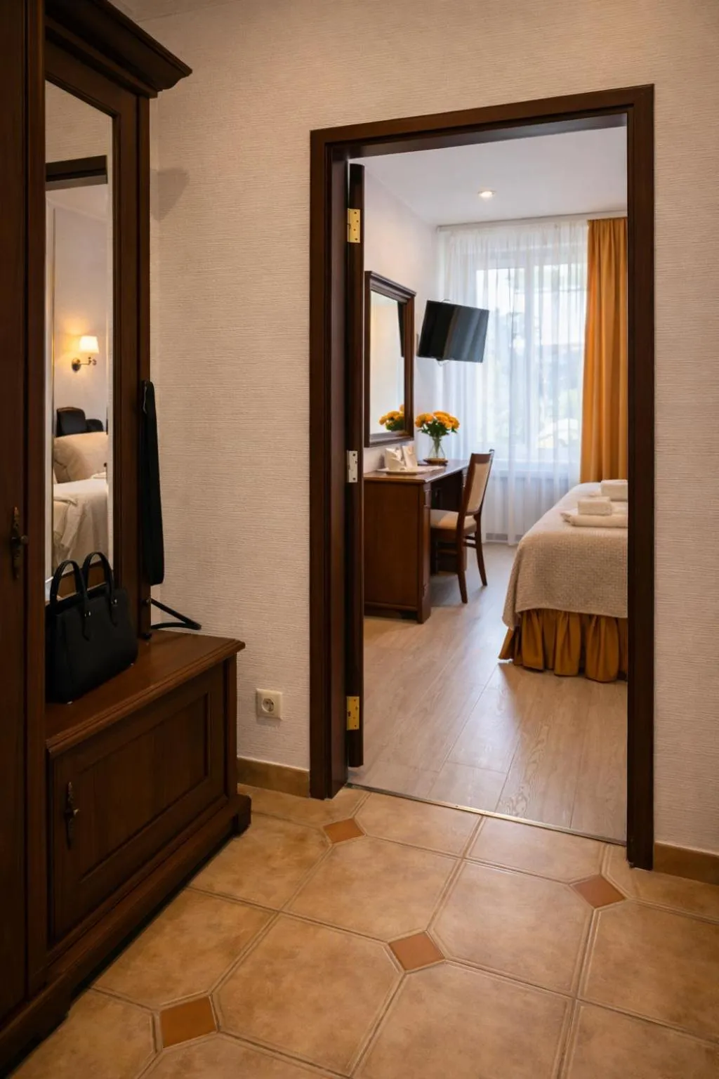 Bed in Gusarskiy Hotel and Apartment