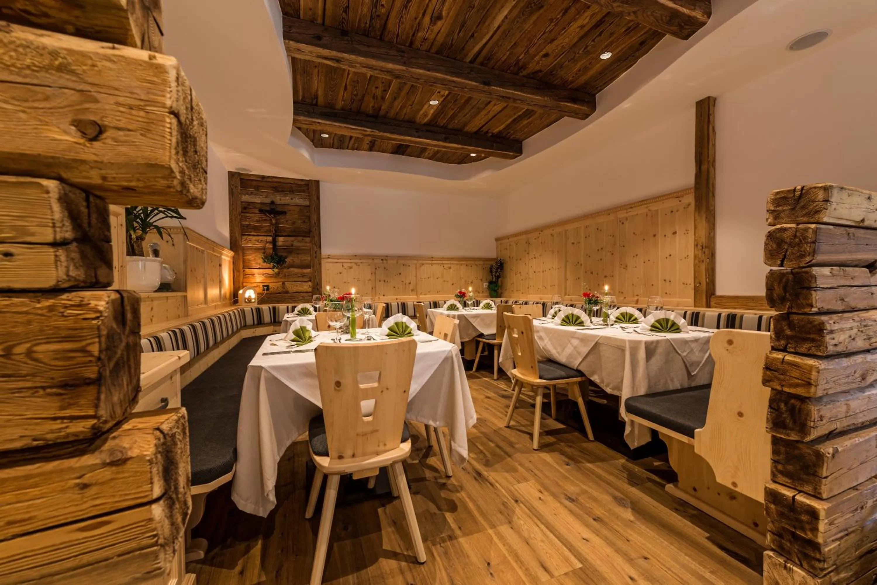 Restaurant/places to eat in Alpin Hotel Gudrun