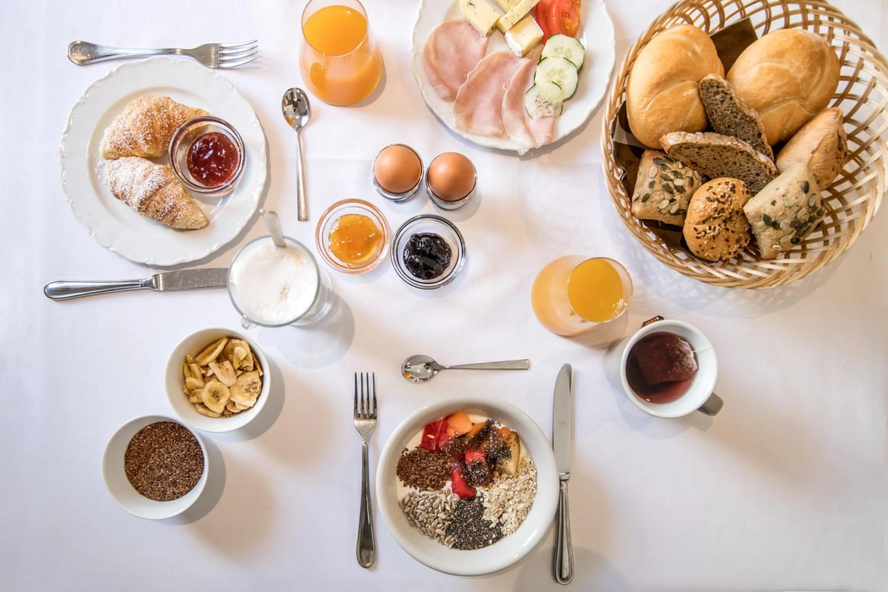 Breakfast in Alpin Hotel Gudrun