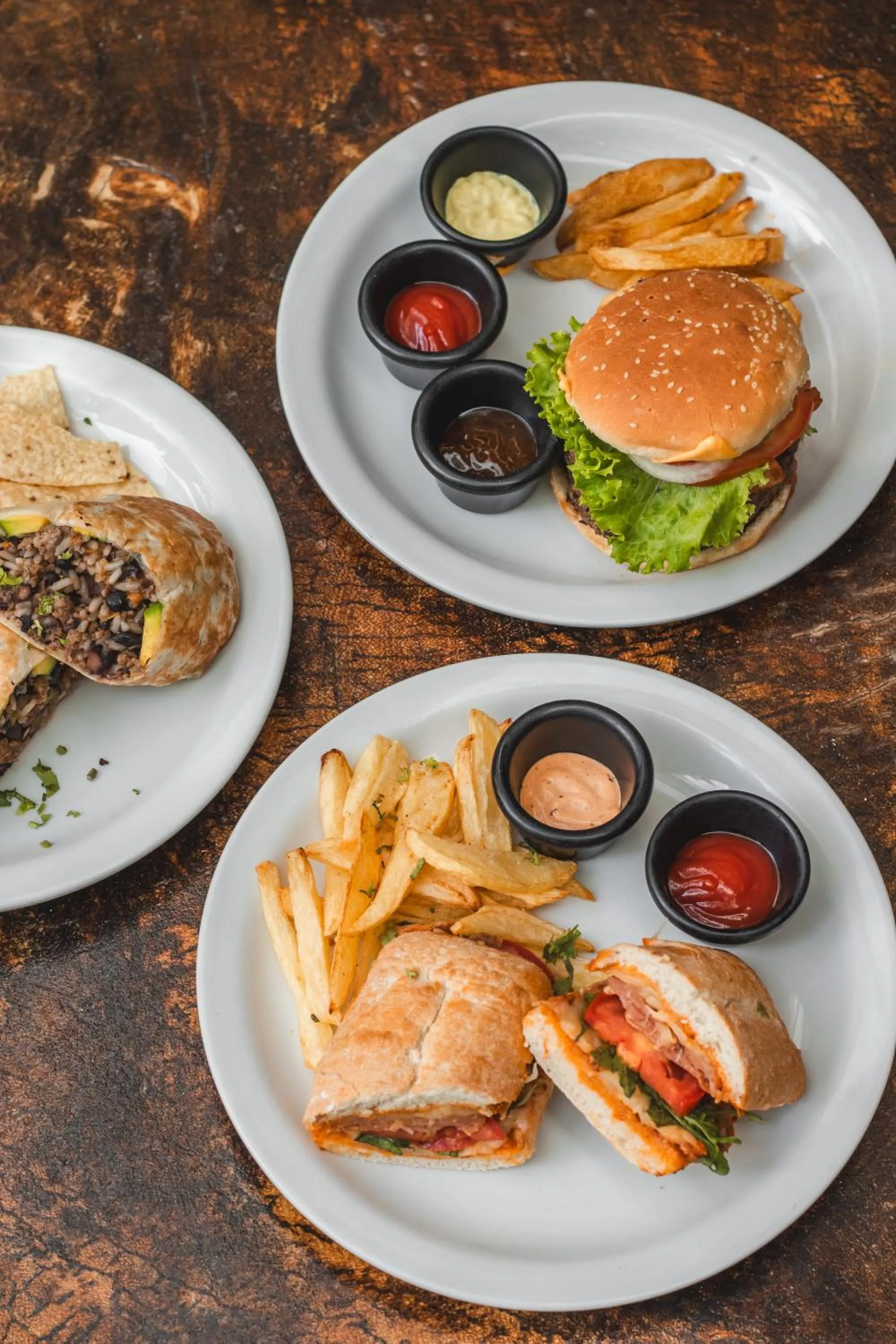 Restaurant/places to eat in Hotel Michanti