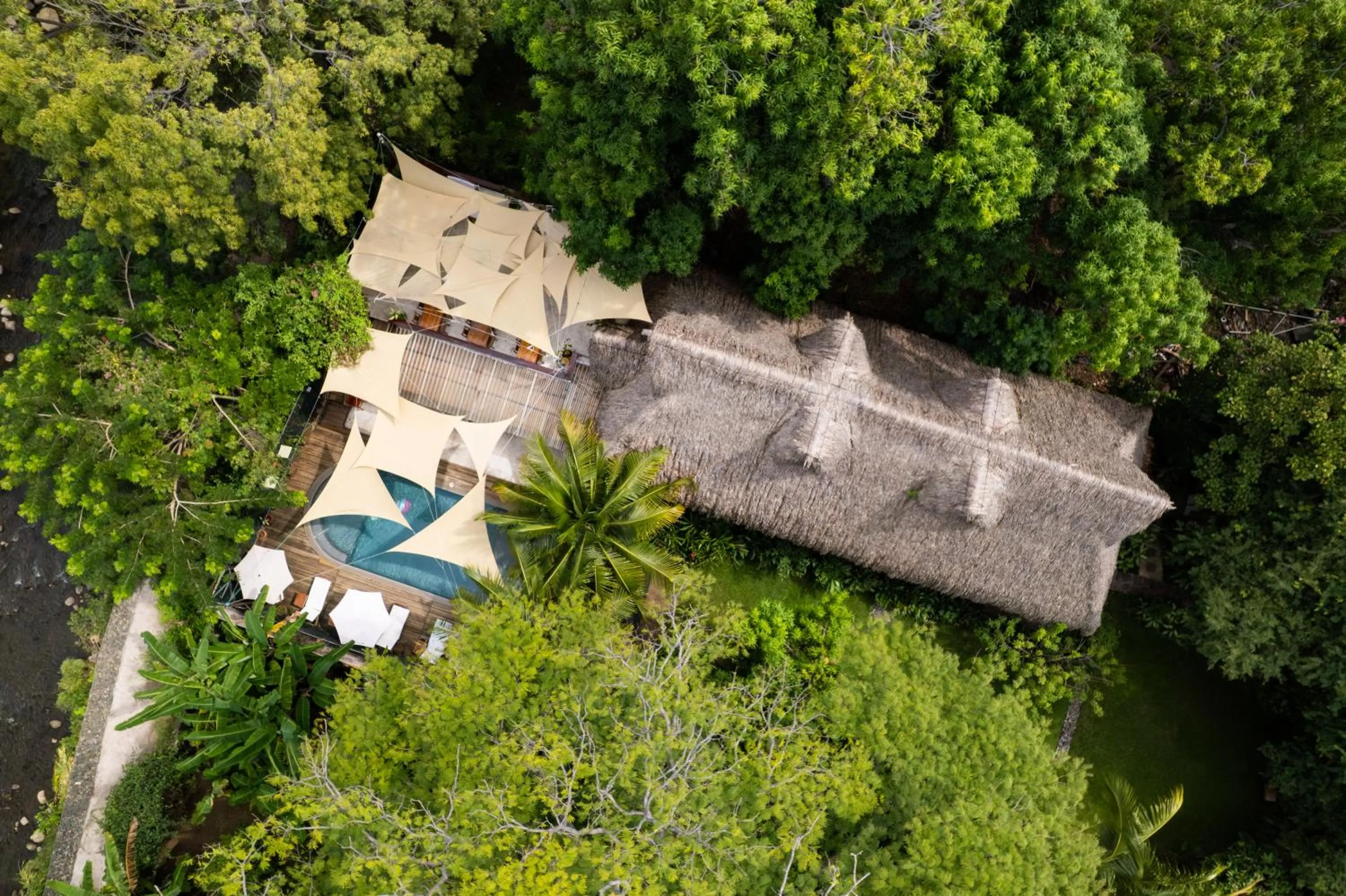 Property building in Hotel Michanti