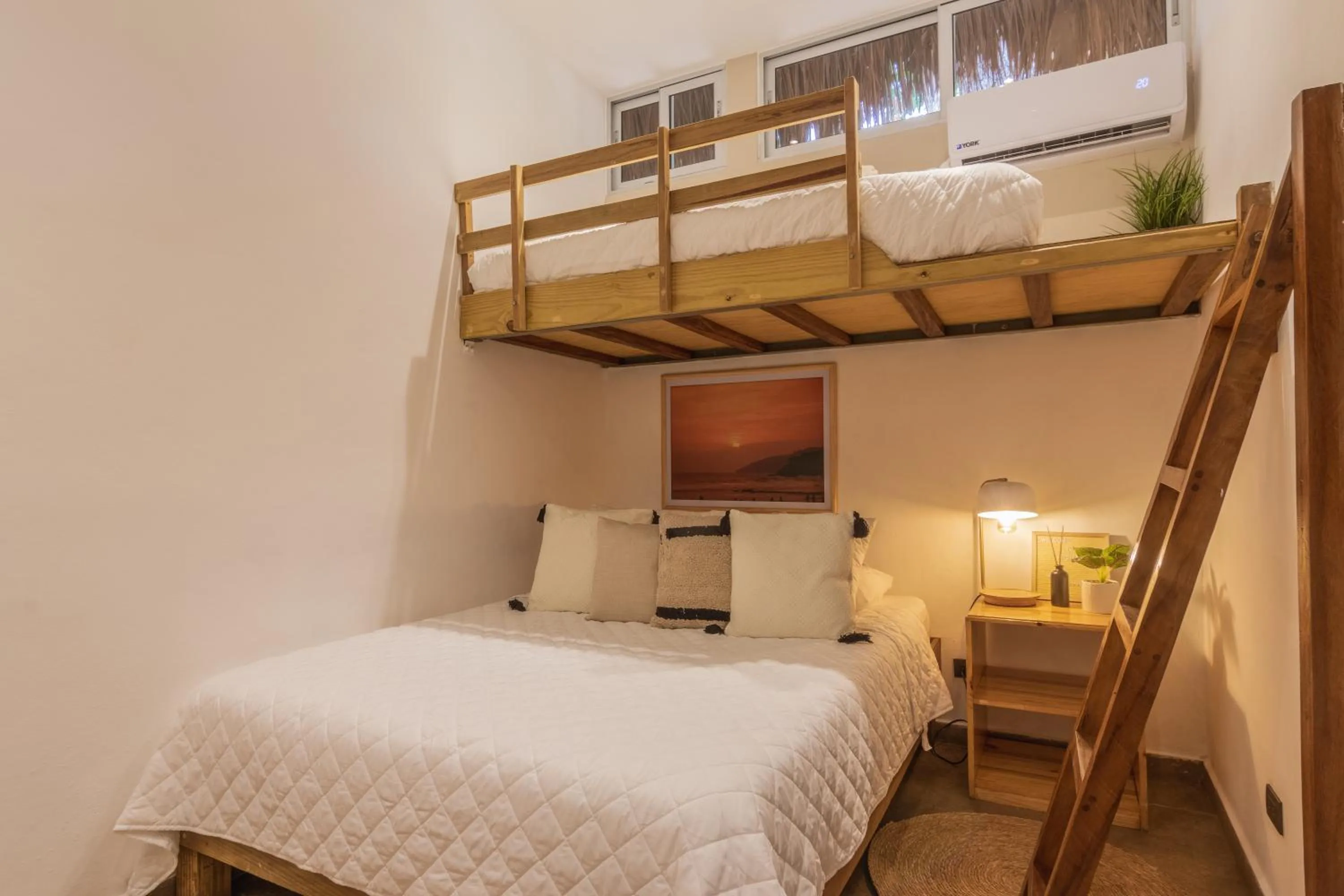 Photo of the whole room, Bed in Hotel Michanti