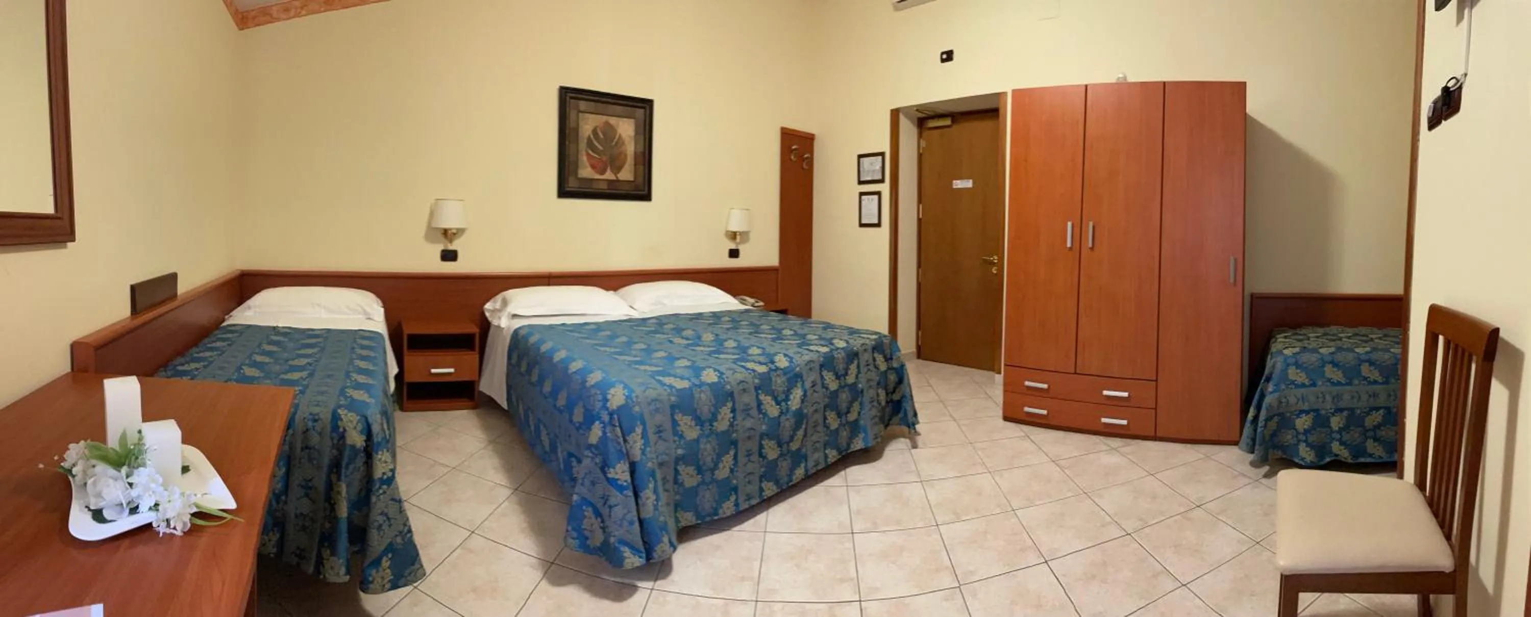 Bedroom, Bed in Hotel Dei Pini