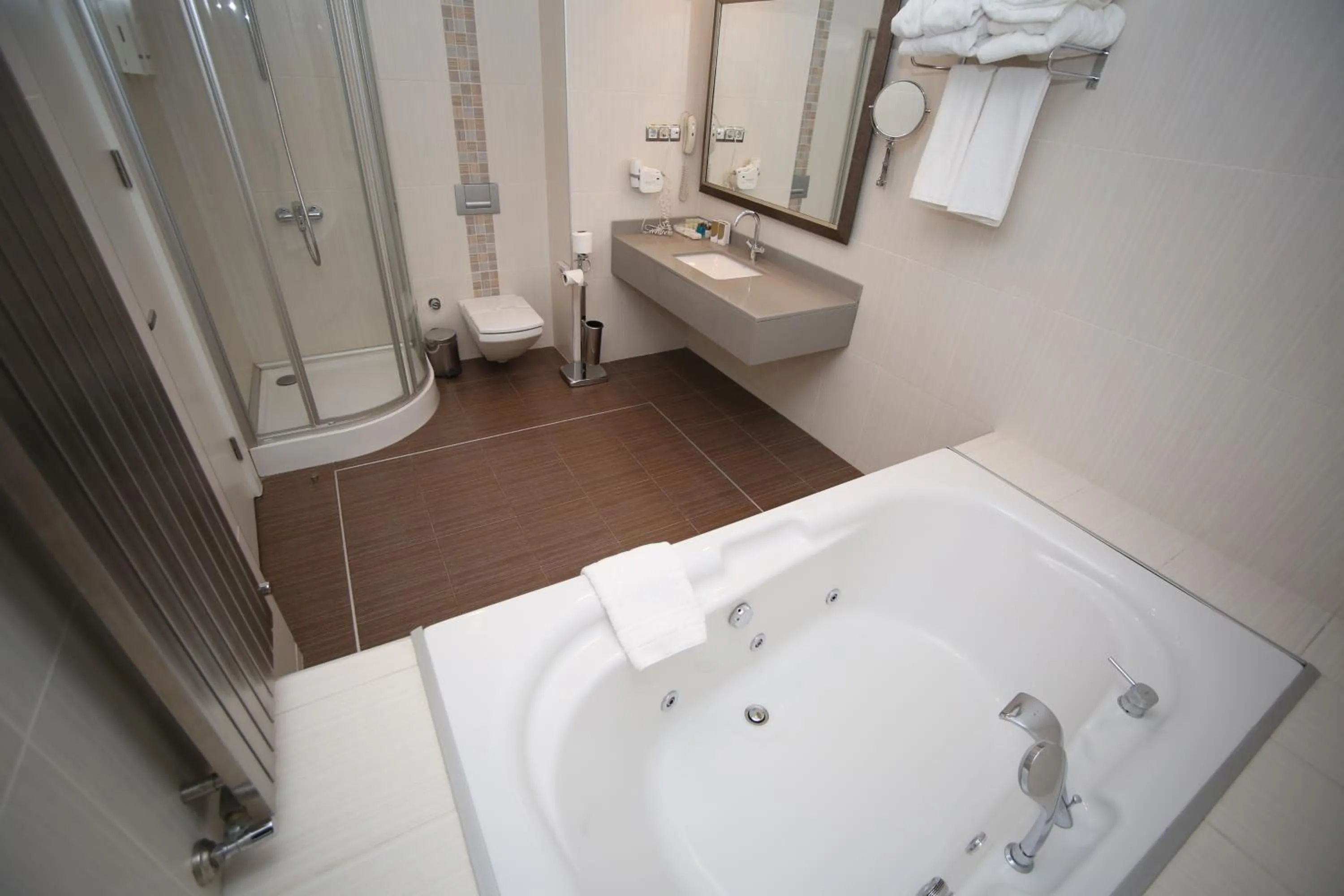 Shower in Grand Nora Hotel