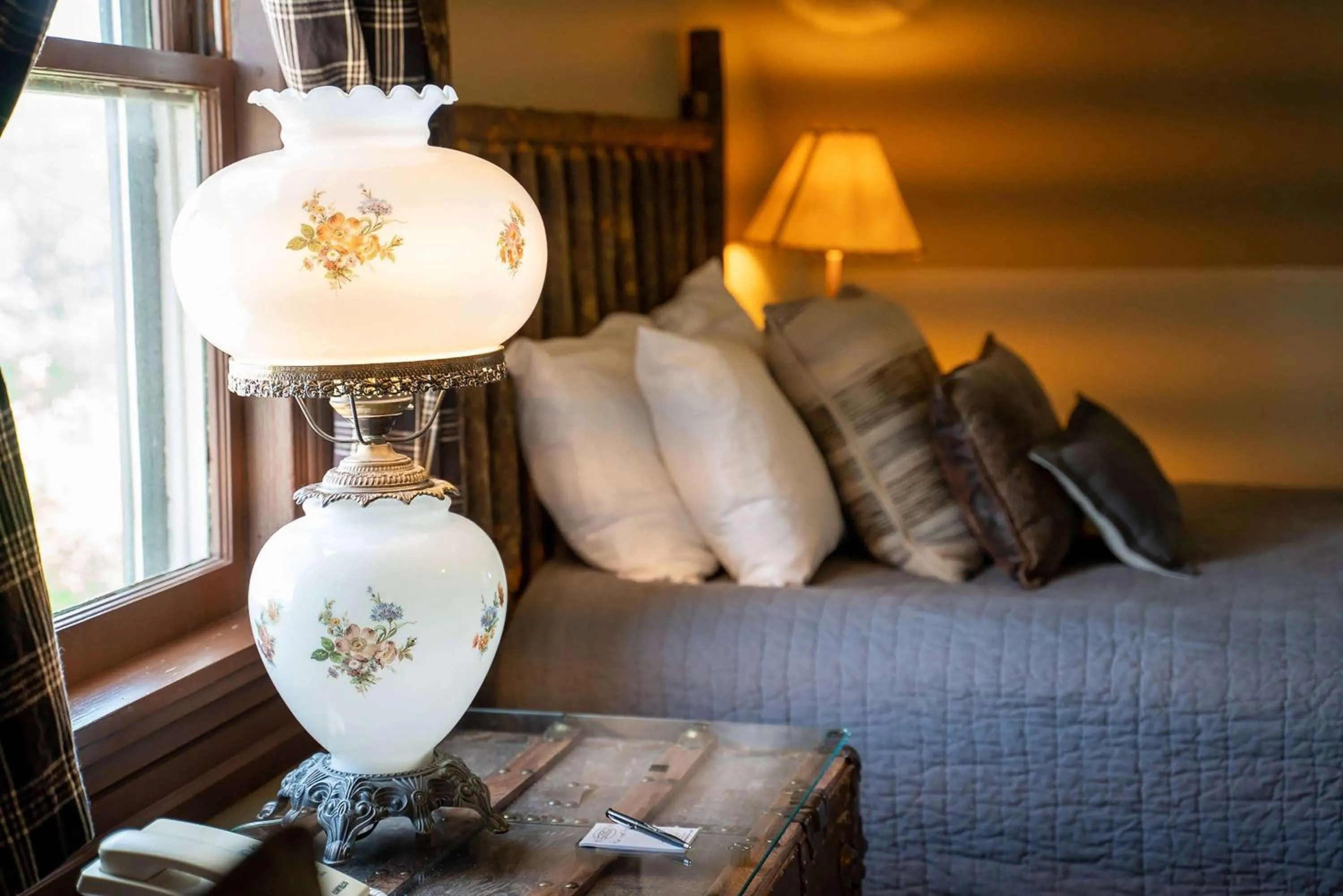 Bedroom, Bed in Sheridan Inn - Best Western Signature Collection