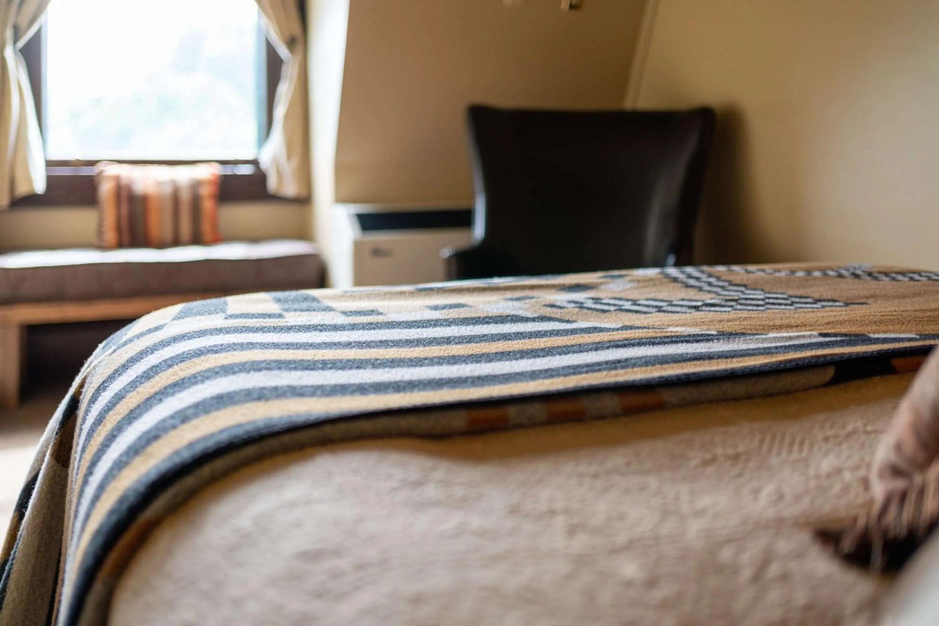 Bedroom, Bed in Sheridan Inn - Best Western Signature Collection