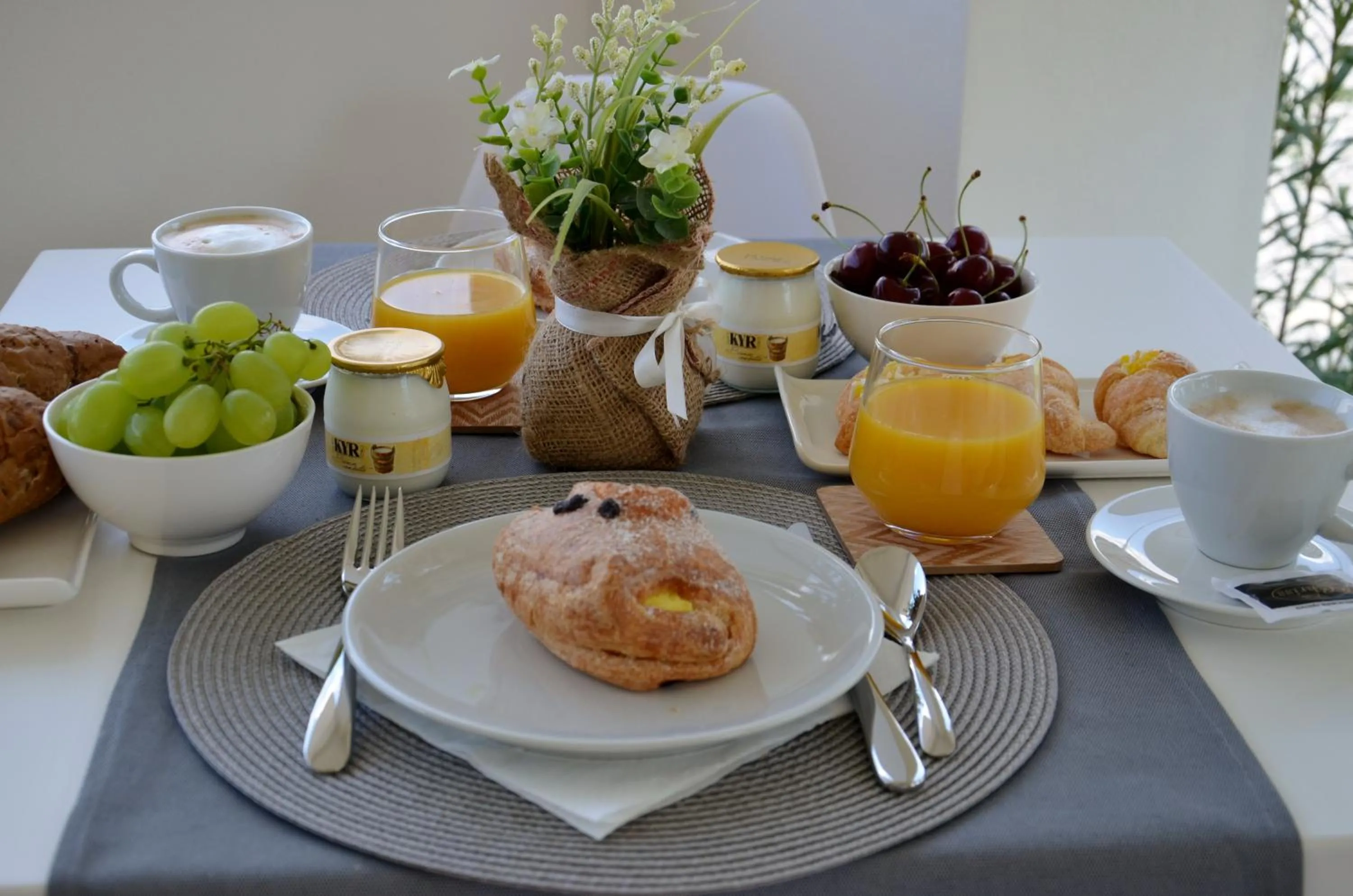 Italian breakfast in Centurio luxury rooms