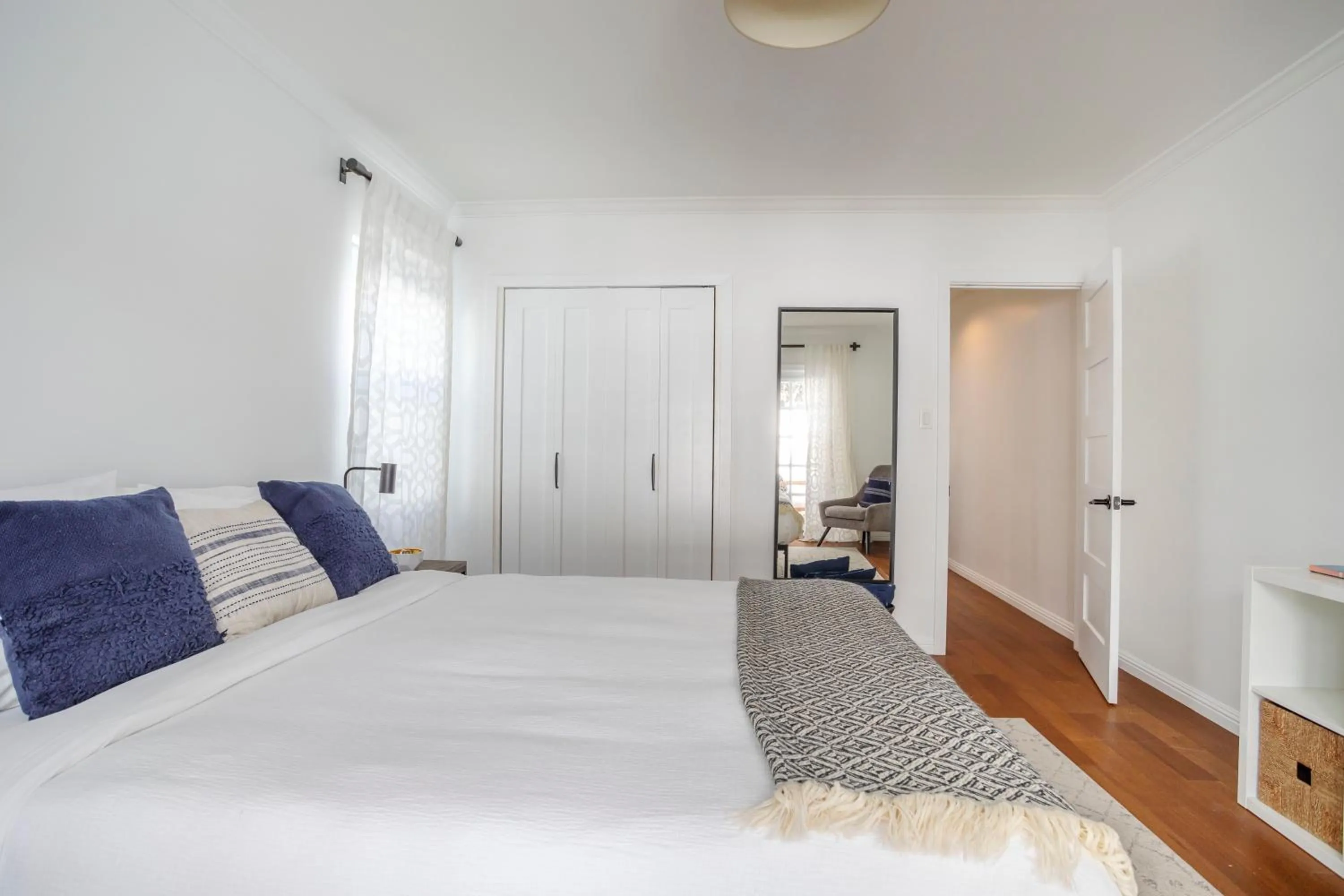 Bed in Enchanting Sherman Oaks Home With Pool permit #HSR two five zero zero 3222