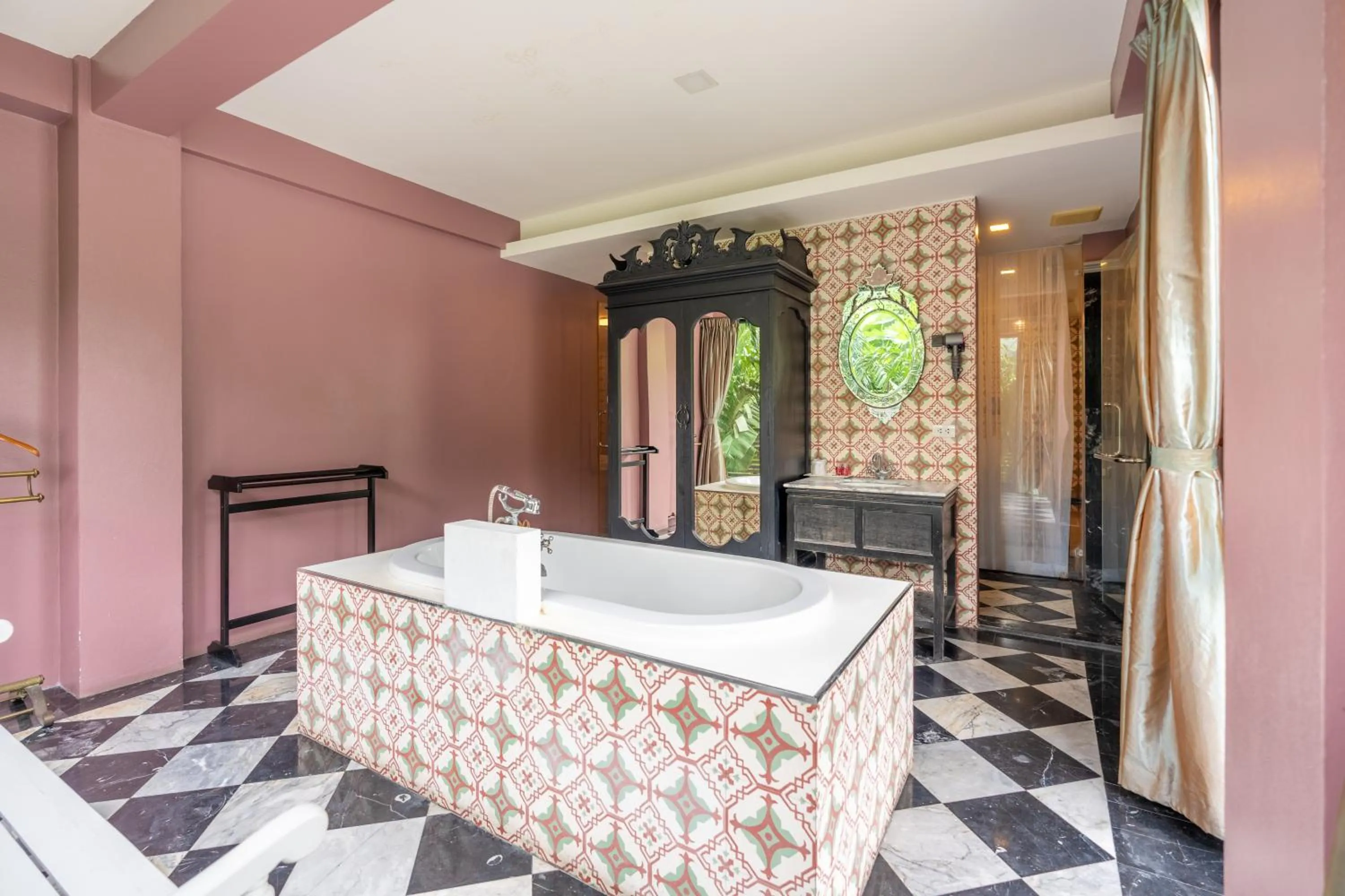 Bath in See Sea Villa Phuket SHA