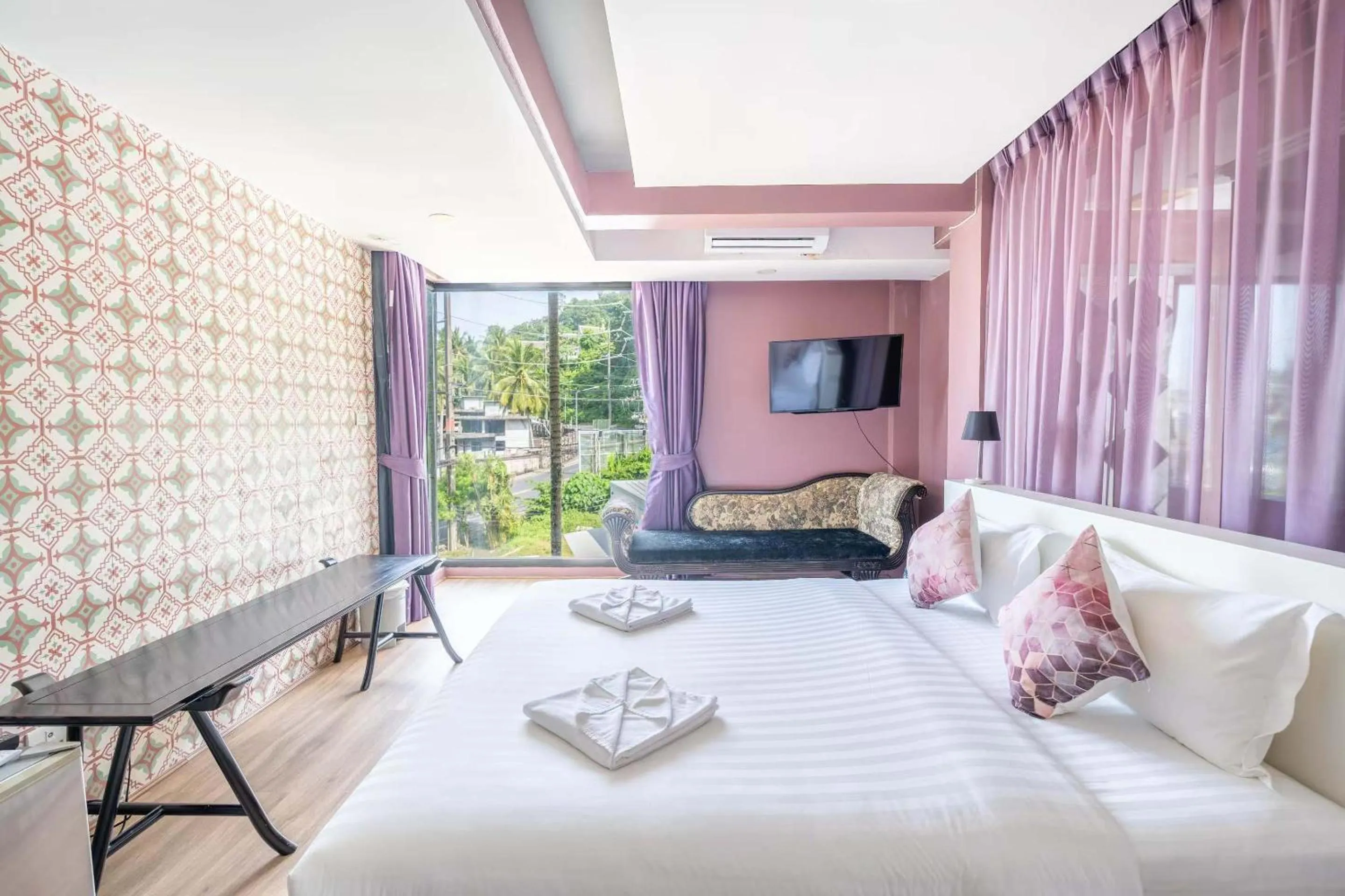 Bedroom, Bed in See Sea Villa Phuket SHA