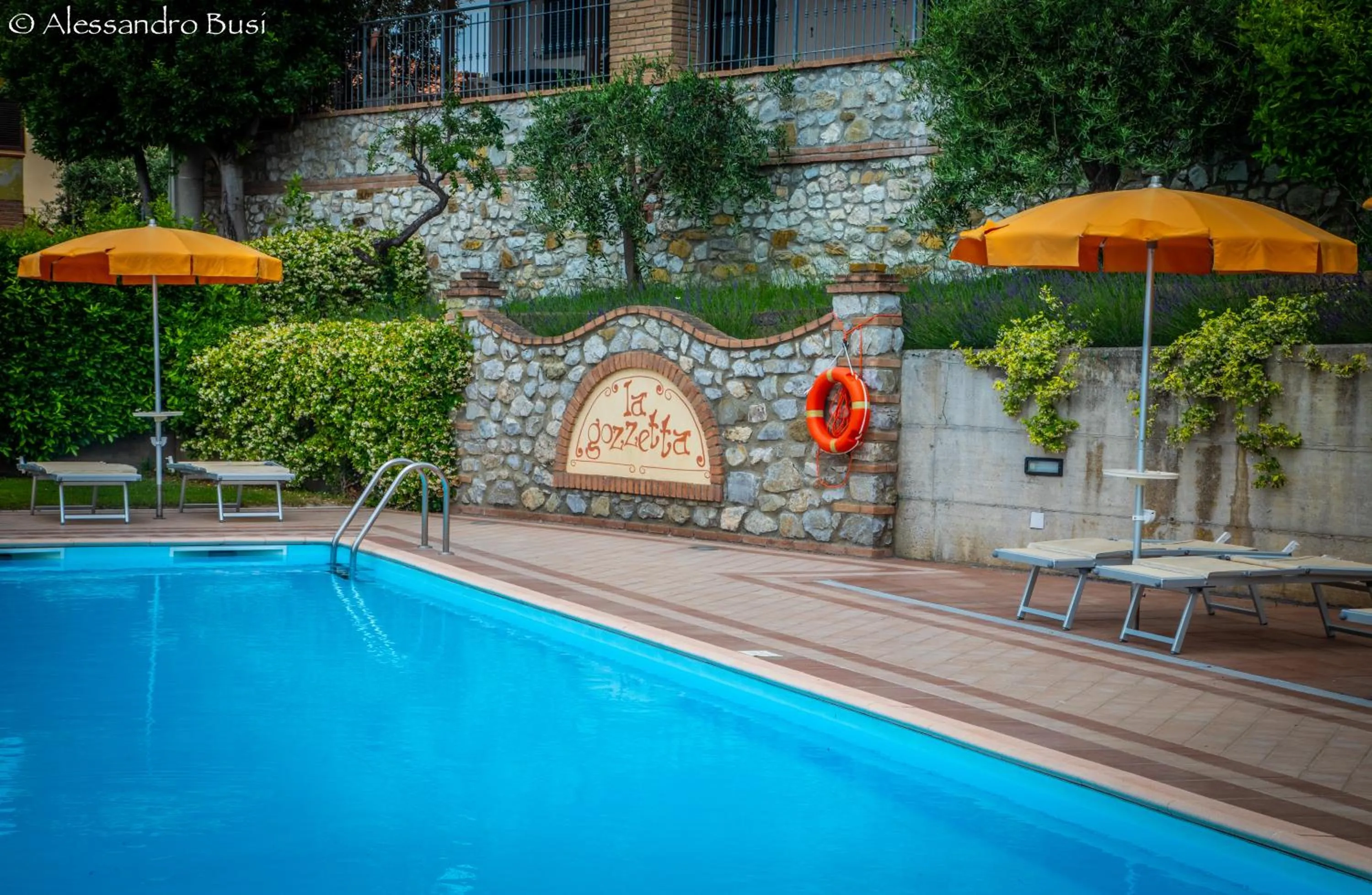 Swimming pool in Locanda La Gozzetta