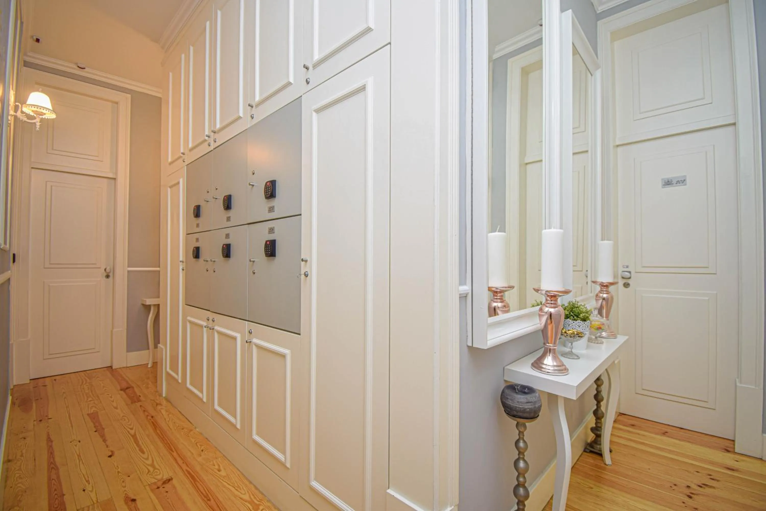 Facade/entrance in B in B Lisbon Downtown Suites