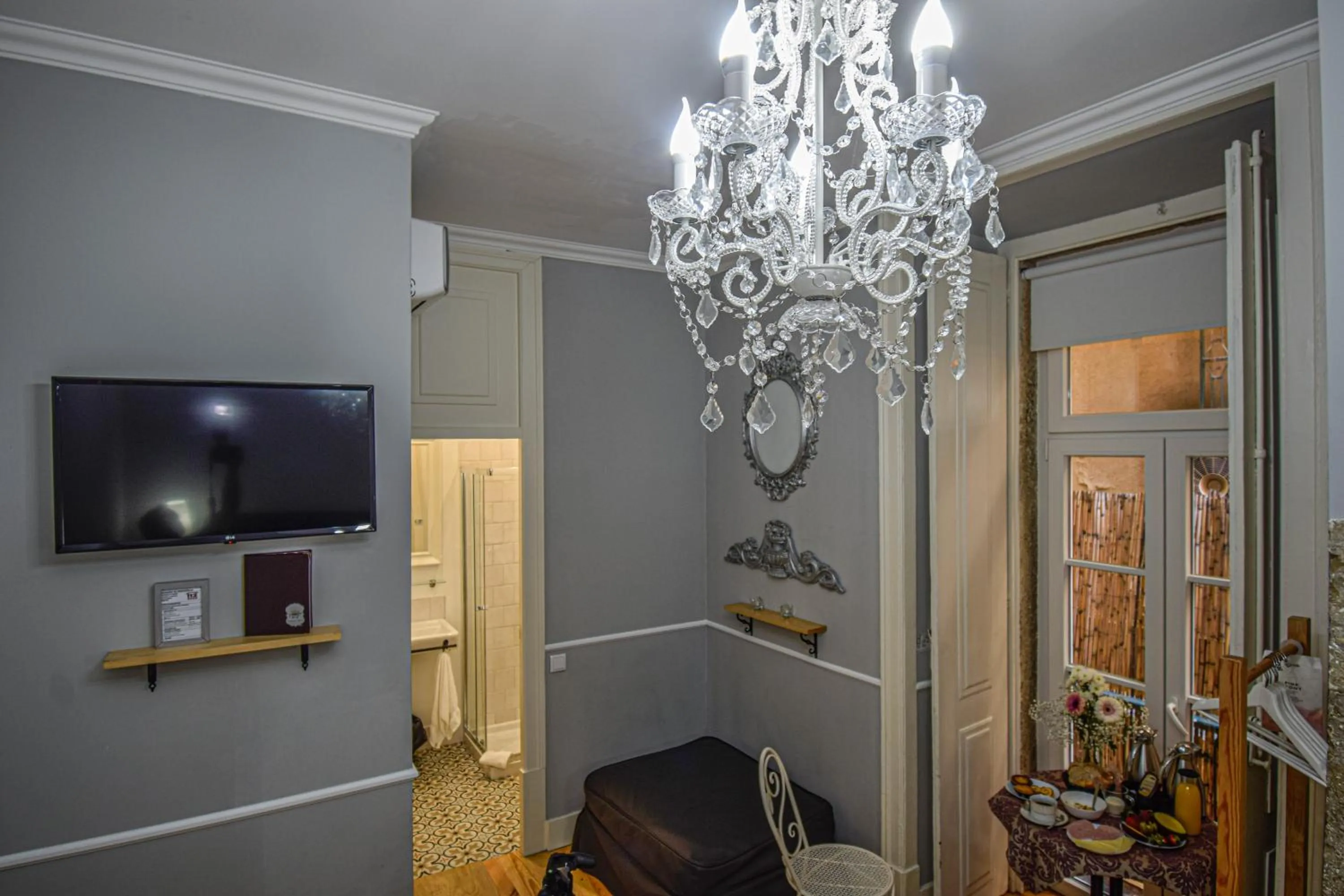 B in B Lisbon Downtown Suites