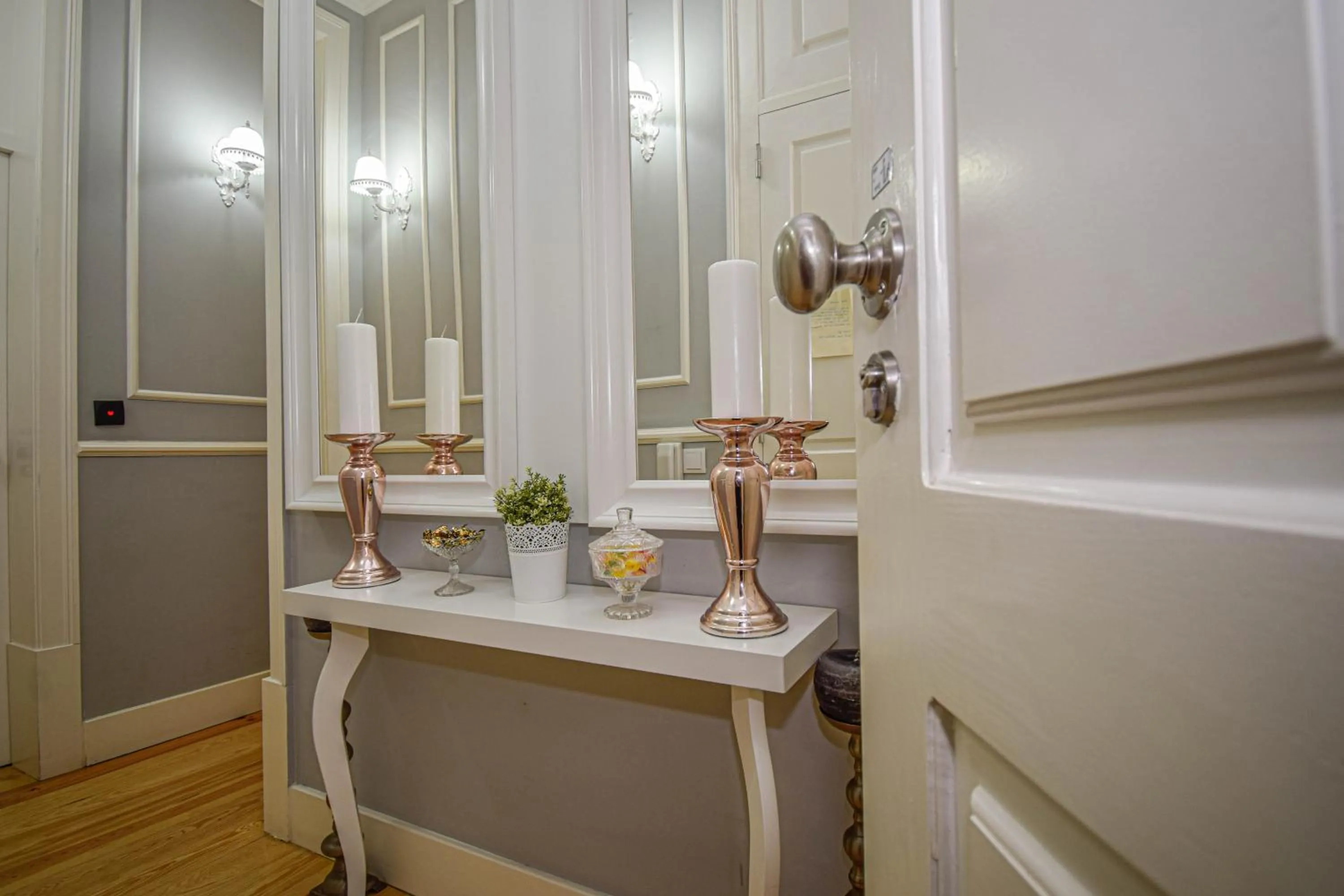 Facade/entrance in B in B Lisbon Downtown Suites