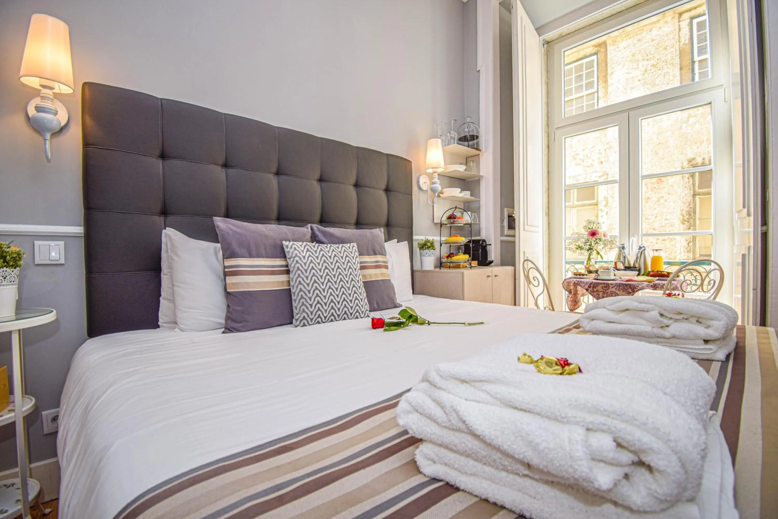 Bed in B in B Lisbon Downtown Suites