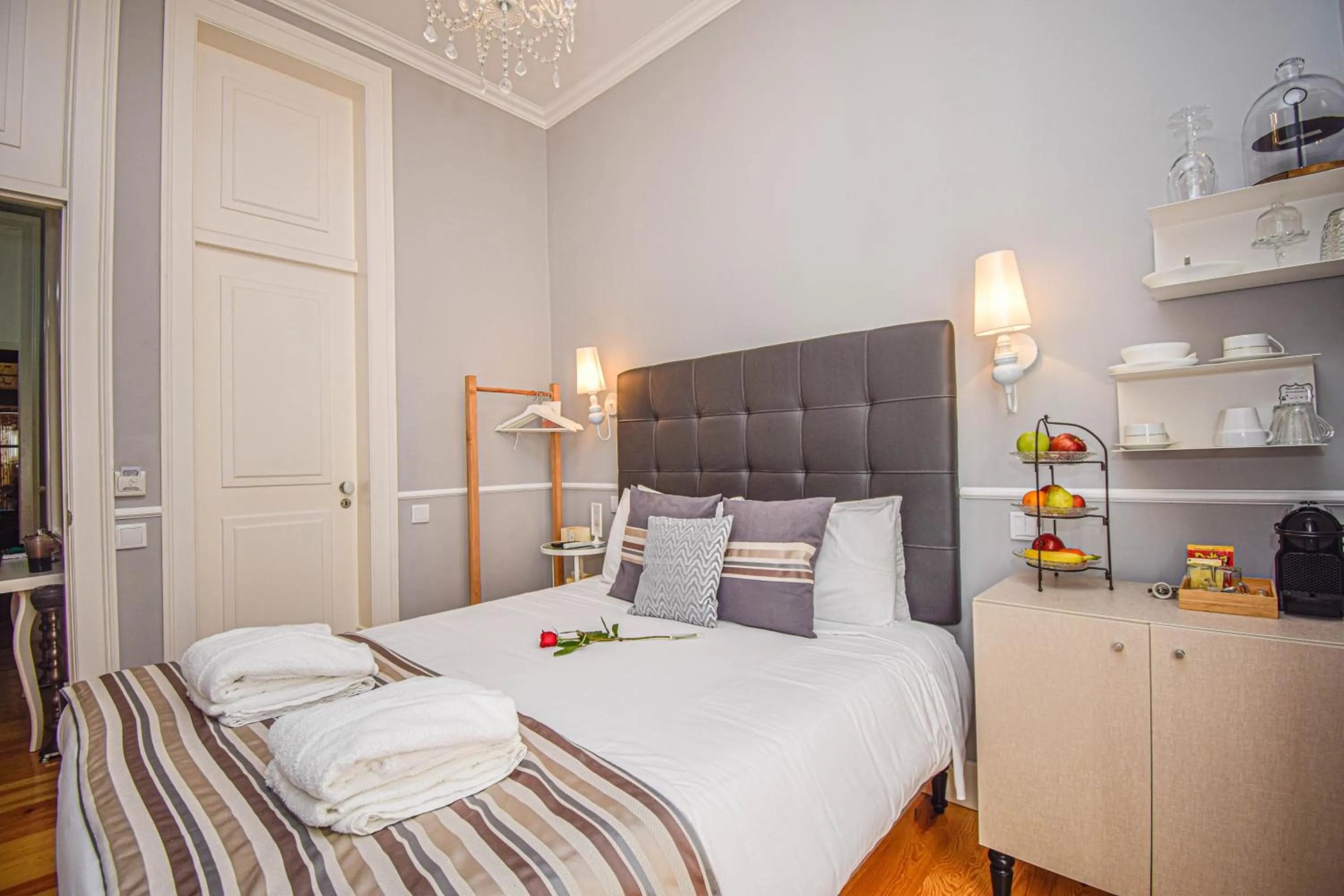 Bed in B in B Lisbon Downtown Suites